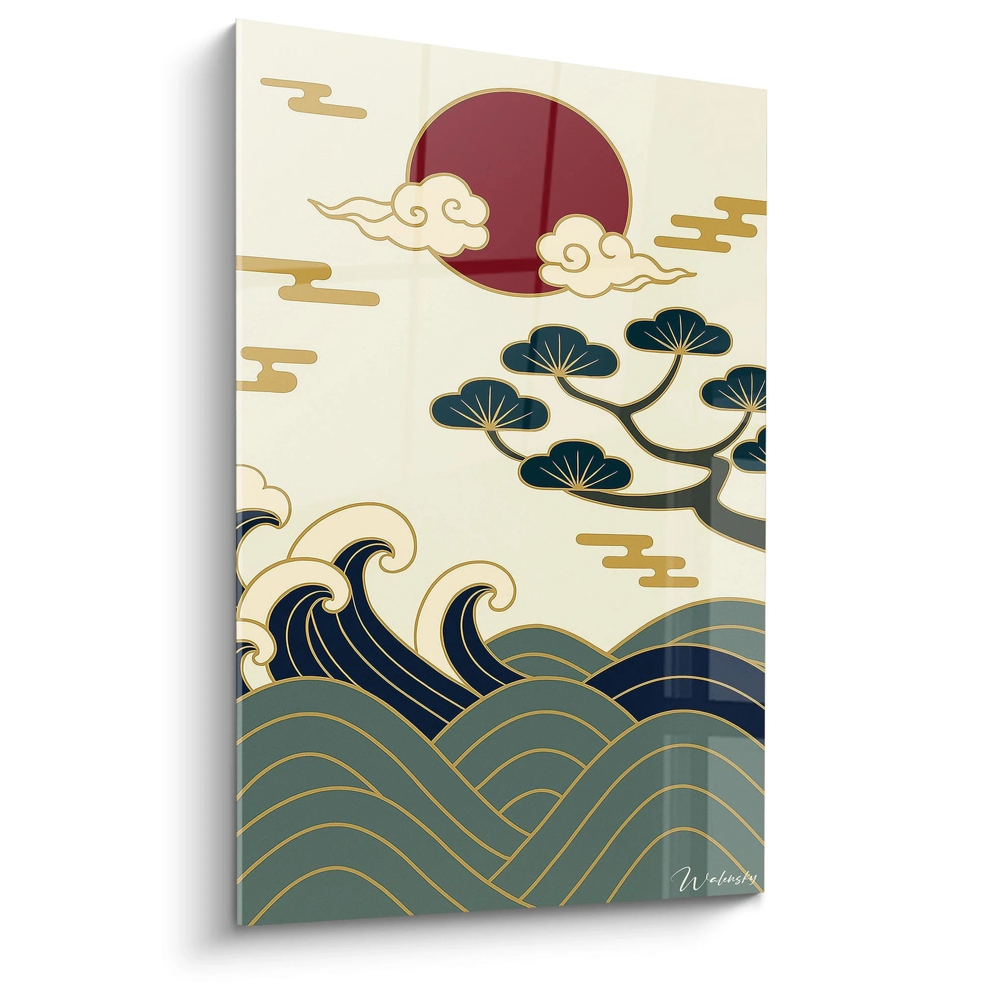Un tableau japon représentant un soleil rouge vif entouré de nuages dorés stylisés, des vagues bleues marines ondulantes et un pin japonais vert foncé avec des détails dorés, le tout sur fond beige clair avec des contours or.
