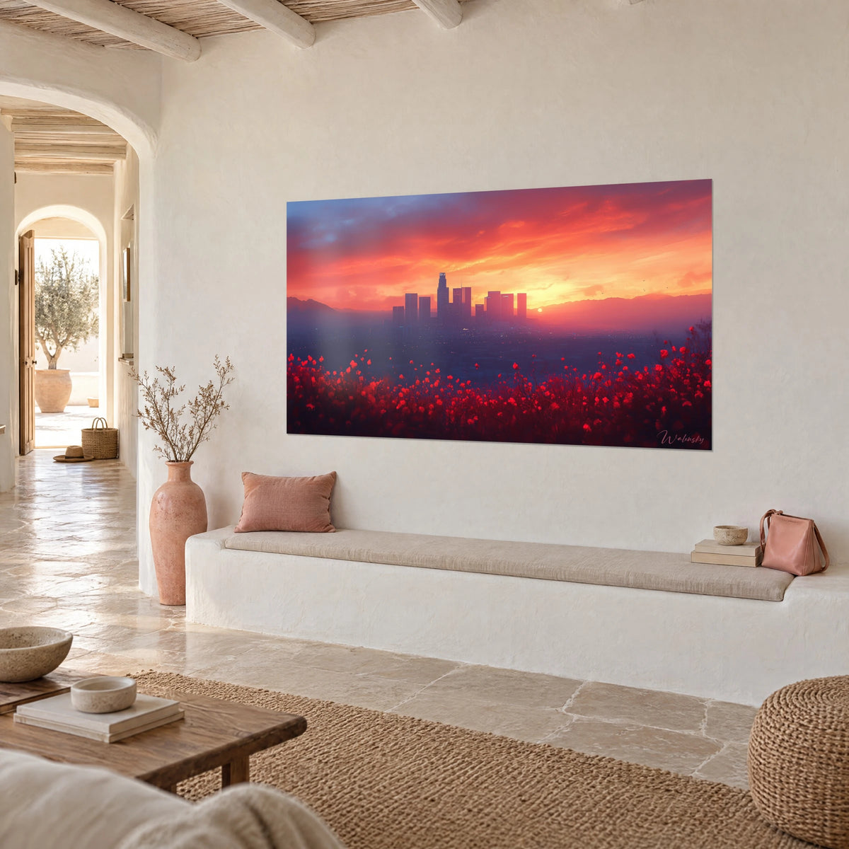 Gemälde Großstadt im Sonnenuntergang, blaugraue Türme unter scharlachroten und bernsteinfarbenen Wolken, Dreiviertelansicht an einer weißen Wand