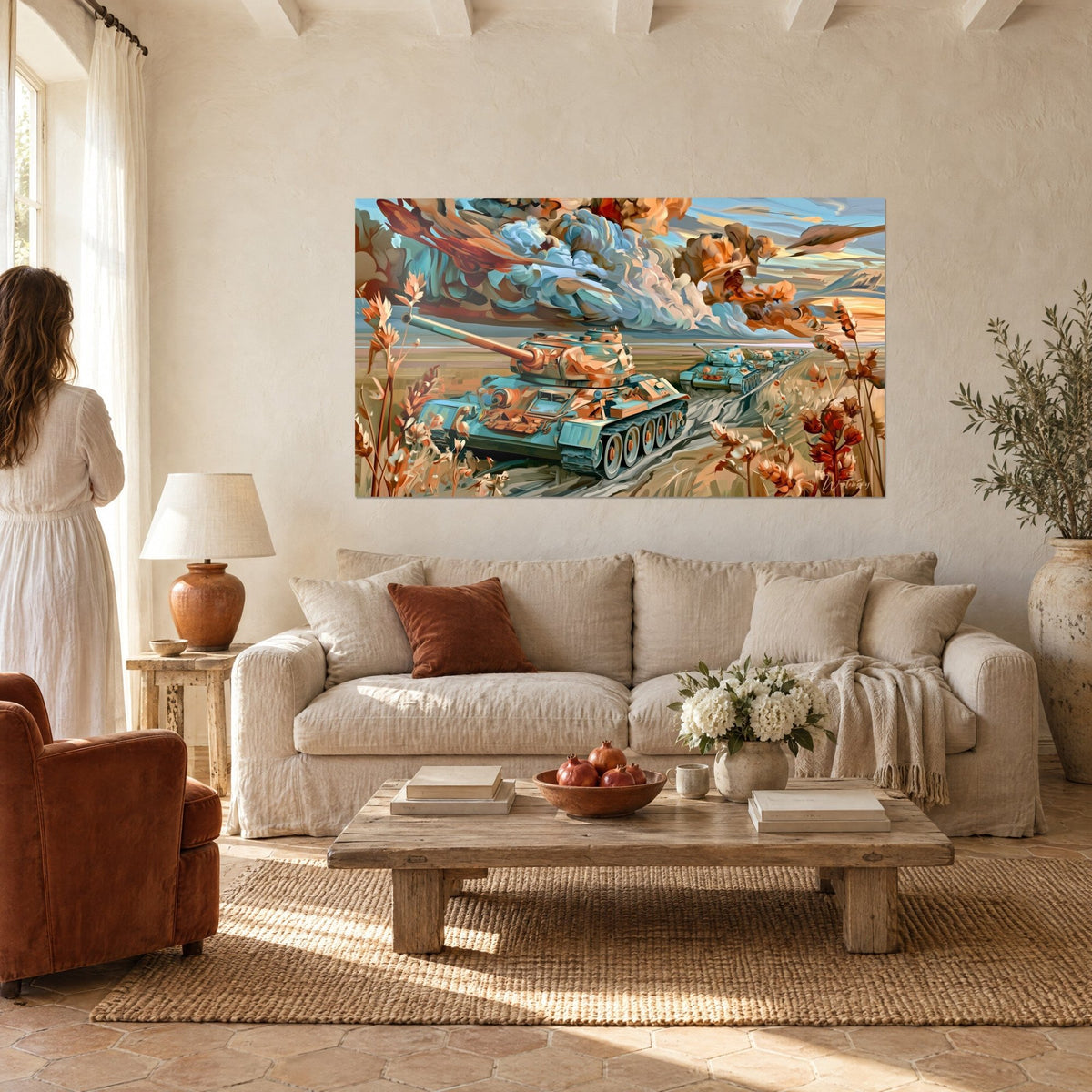 Tableau blindé turquoise fonçant sous des fumées orangées, épis roussis au premier plan, au-dessus d'un canapé dans un salon lumineux
