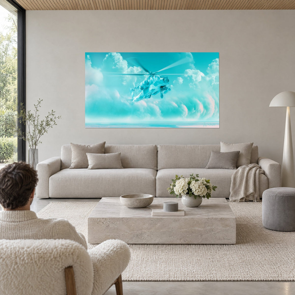 Tableau hélicoptère d'attaque turquoise aux rotors filants dans un ciel de nuages blancs, au-dessus d'un canapé dans un salon lumineux