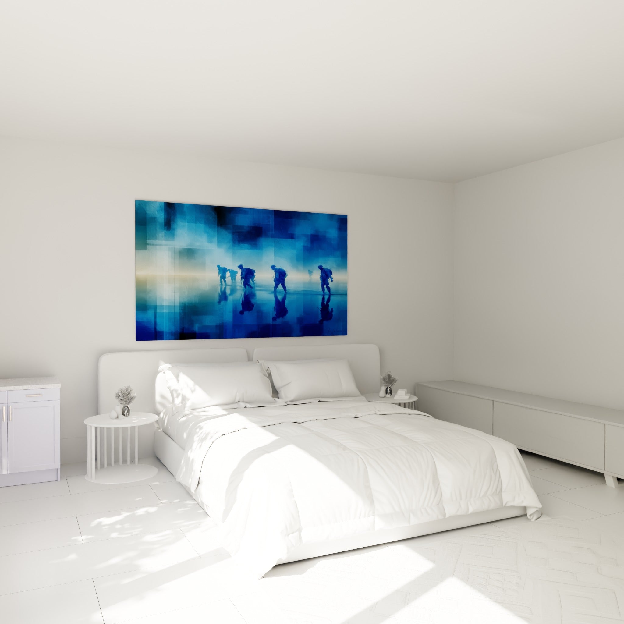 Patrouille militaire bleu marine et anthracite accrochée au-dessus d'un lit dans une chambre claire