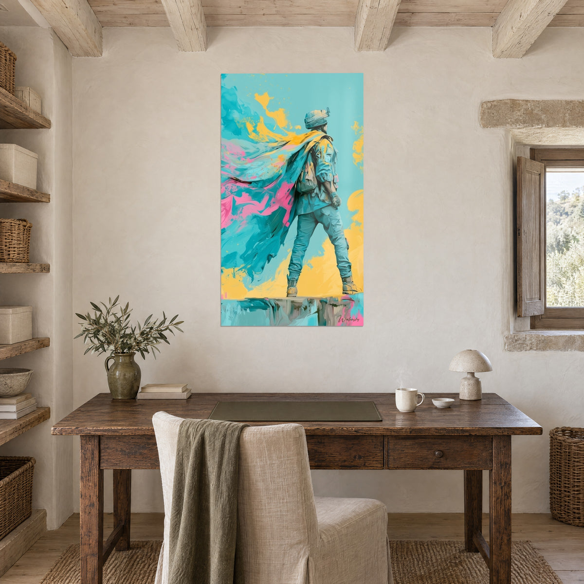 Cuadro de un explorador en su cornisa, chaqueta gris, capa amarilla y turquesa salpicada de rosa, en la pared de un despacho de madera antigua