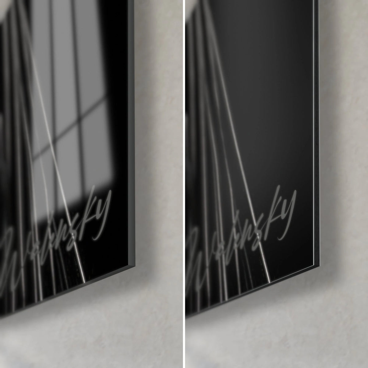 Quadro donna in tailleur a righe nere e bianche, angolo in basso a destra: vetro acrilico lucido con riflessi, Dibond opaco grigio, spessore 3 mm