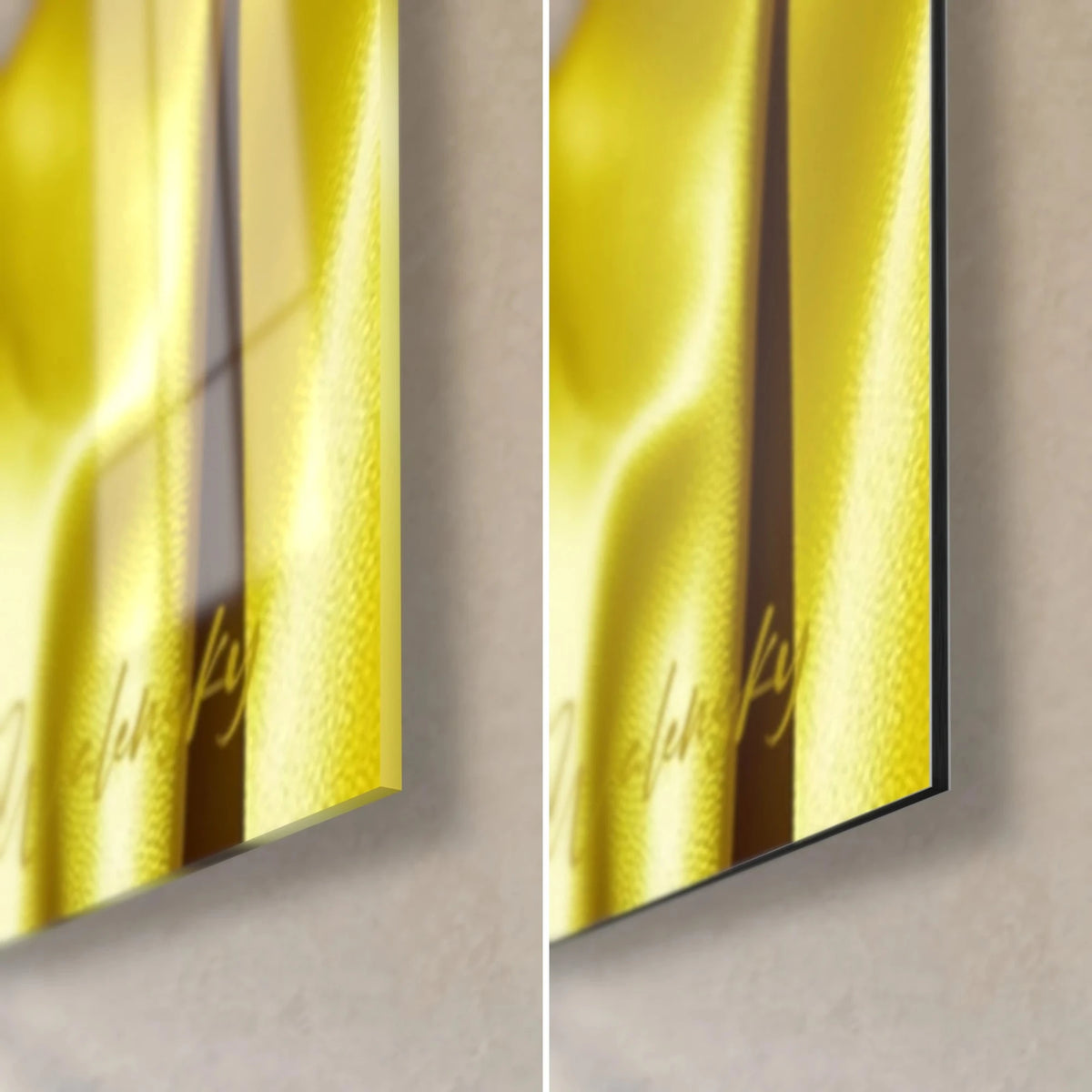 Schilderij gezicht bedekt met geel satijn, rechtsonder: glanzend acrylglas met reflecties links, mat zwart Dibond-aluminium rechts