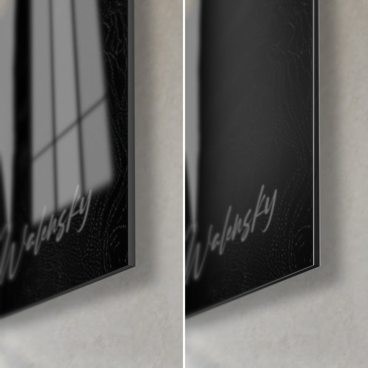 Quadro elegante donna con gorgiera di pizzo, angolo in basso a destra: vetro lucido con riflessi di finestra, Dibond nero opaco, bordo di 3 mm
