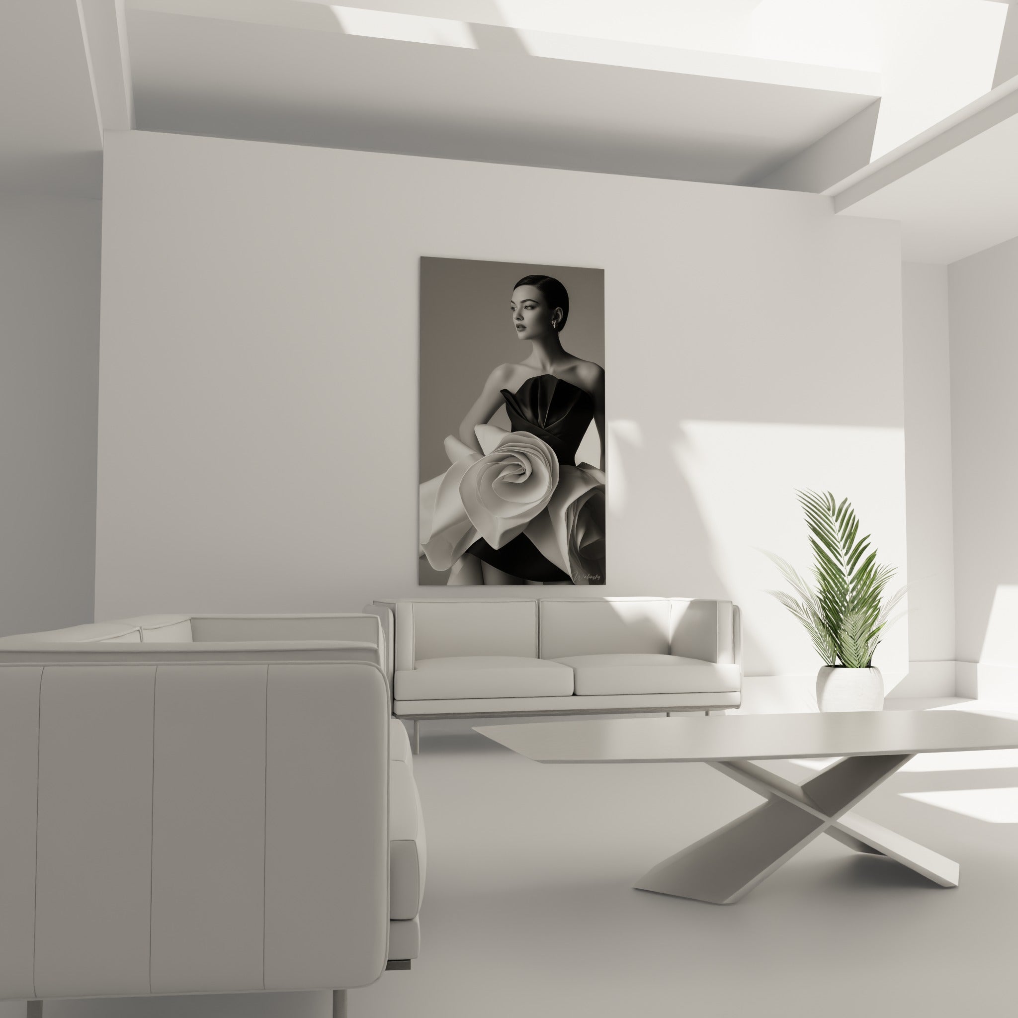 Femme au profil gracieux vêtue de noir, fleur blanche ample, au-dessus d'un canapé dans un salon lumineux