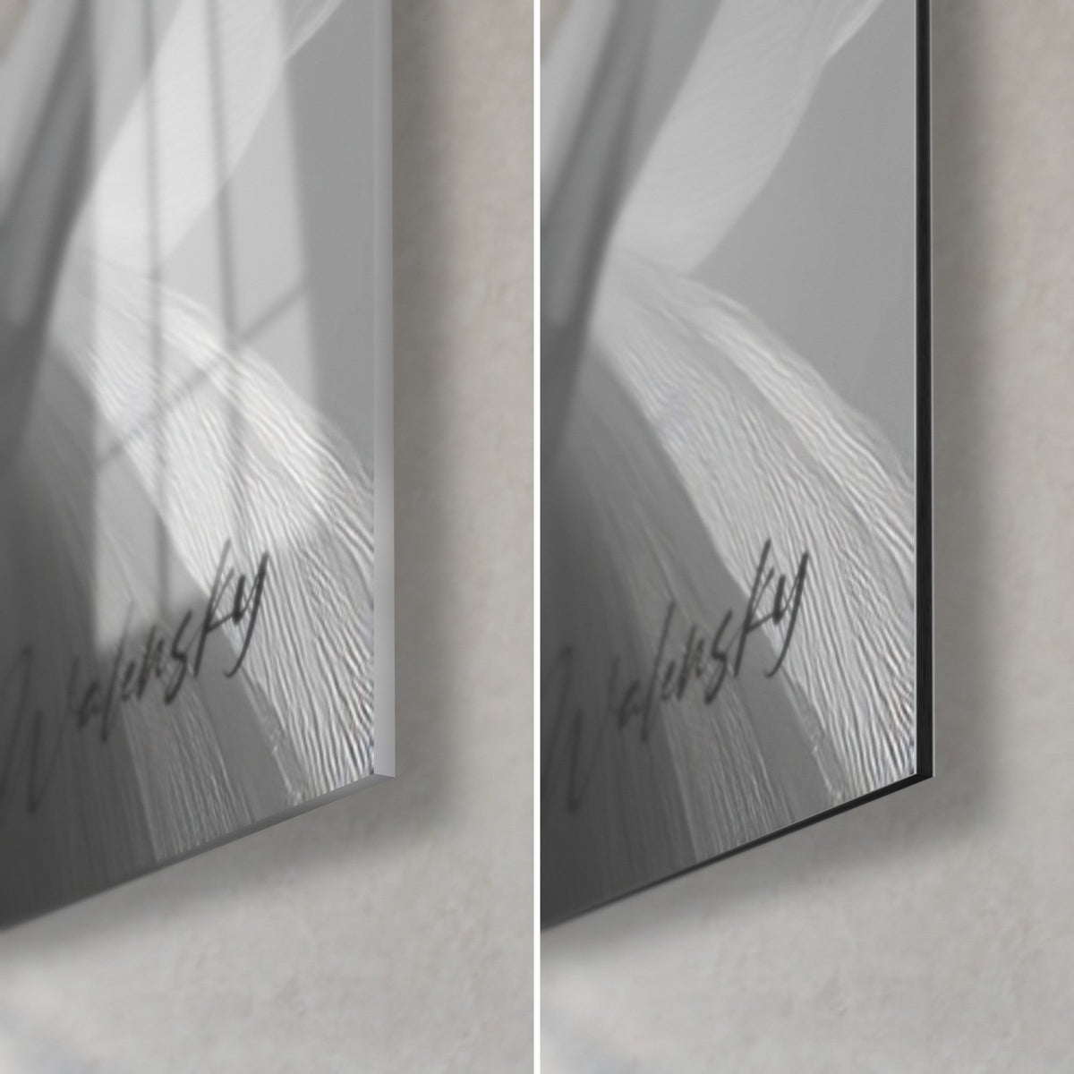 Tableau portrait mode en noir et blanc, coin bas droit : verre acrylique brillant à gauche, Dibond mat noir à droite, tranche 3 mm