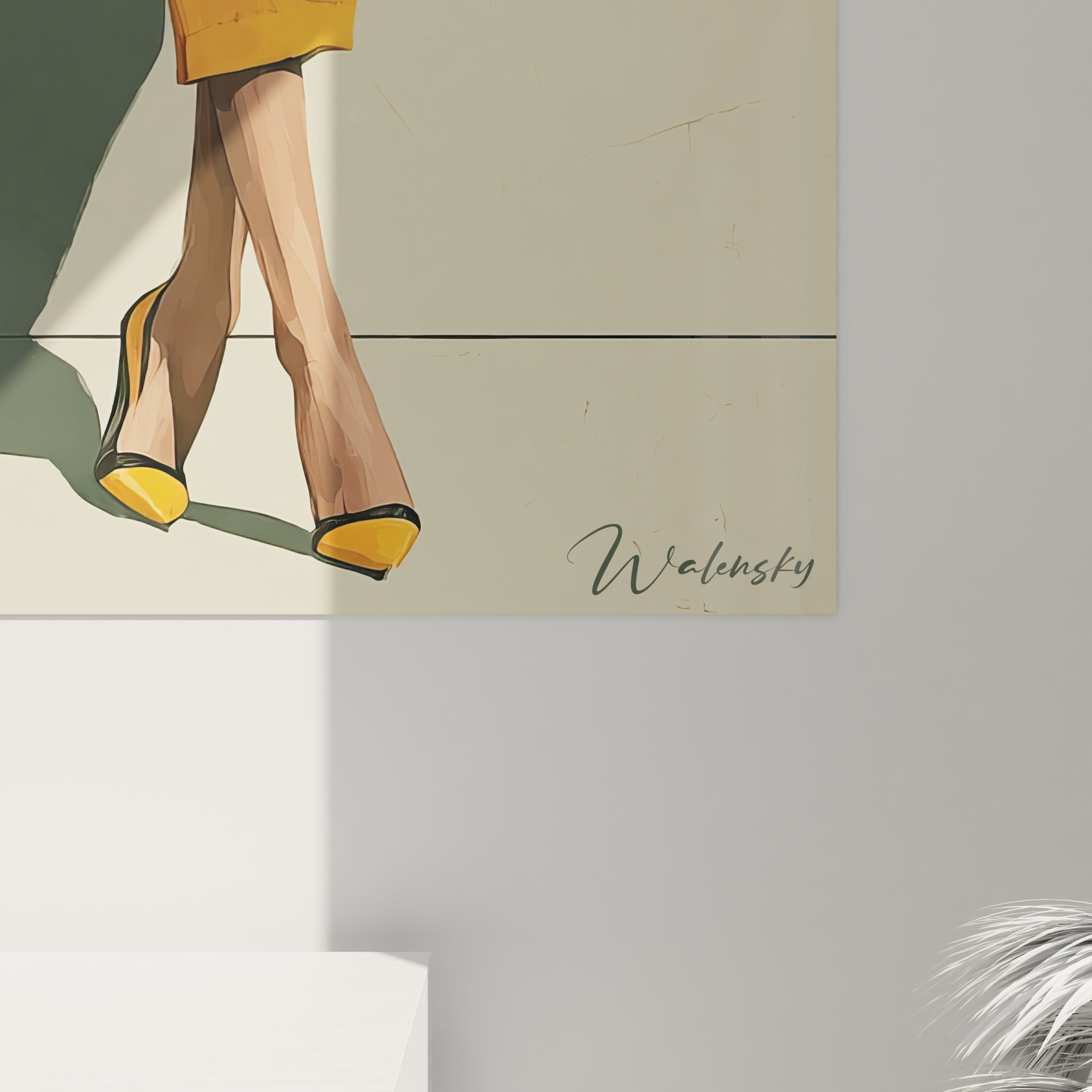 Tableau mural mode parisienne de Walensky montrant des escarpins jaunes sur un fond élégant