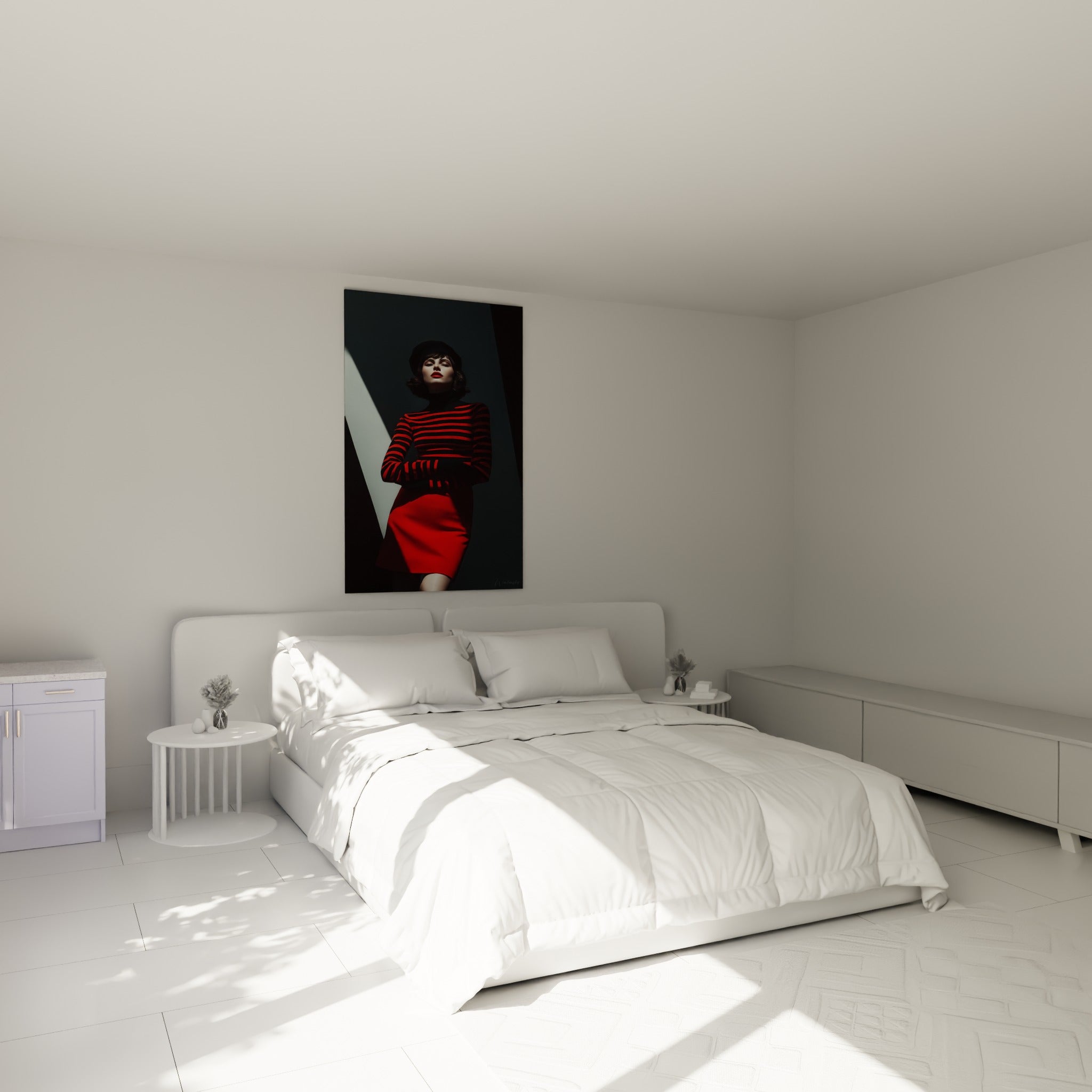 Femme au béret noir et jupe rouge éclatante, accrochée au-dessus d'un lit dans une chambre claire