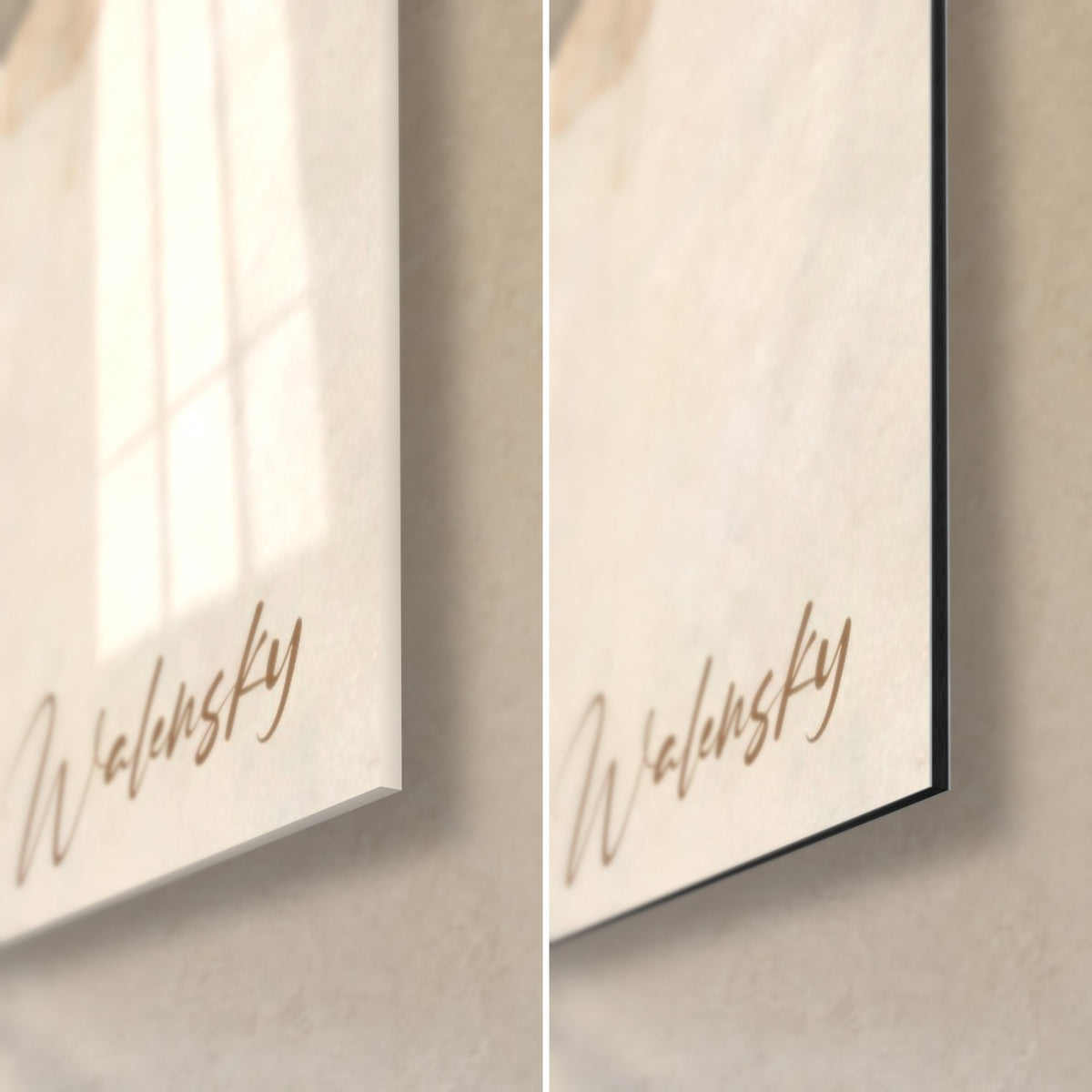 Tableau ondes sablées dorées, coin bas droit : verre acrylique brillant à gauche, alu Dibond mat crème à droite, tranche de 3 mm