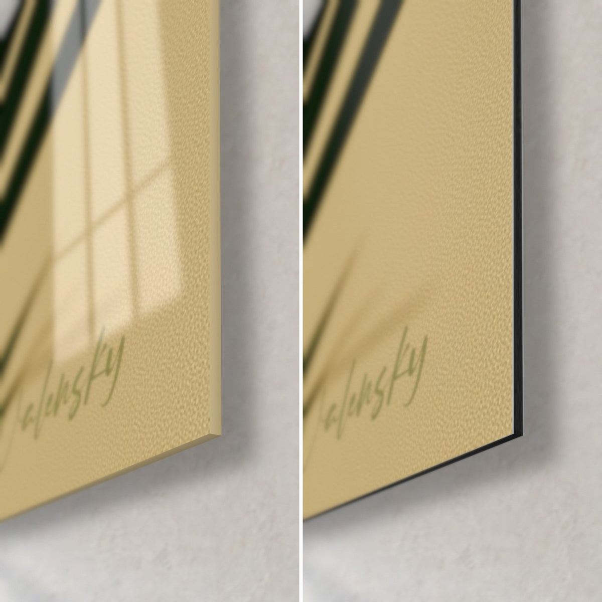 Wall art leaf variegated in ivory and deep green on an ochre background, bottom right corner: glossy acrylic glass and matte Dibond aluminium, 3 mm thickness