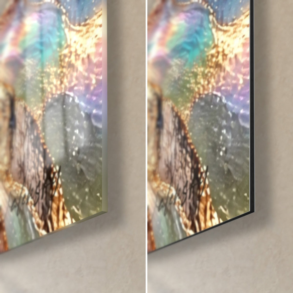 Cuadro cumbre iridiscente, esquina inferior derecha: cristal acrílico brillante a la izquierda, aluminio Dibond mate a la derecha, canto negro de 3 mm