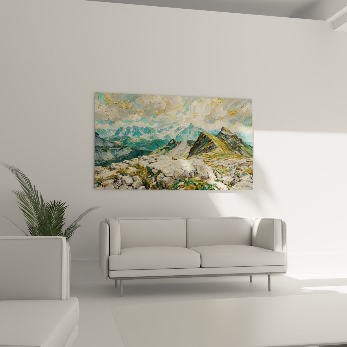 Montagnes aux crêtes ocre et bleu pastel, empâtements épais, placées au-dessus d'un canapé dans un salon lumineux