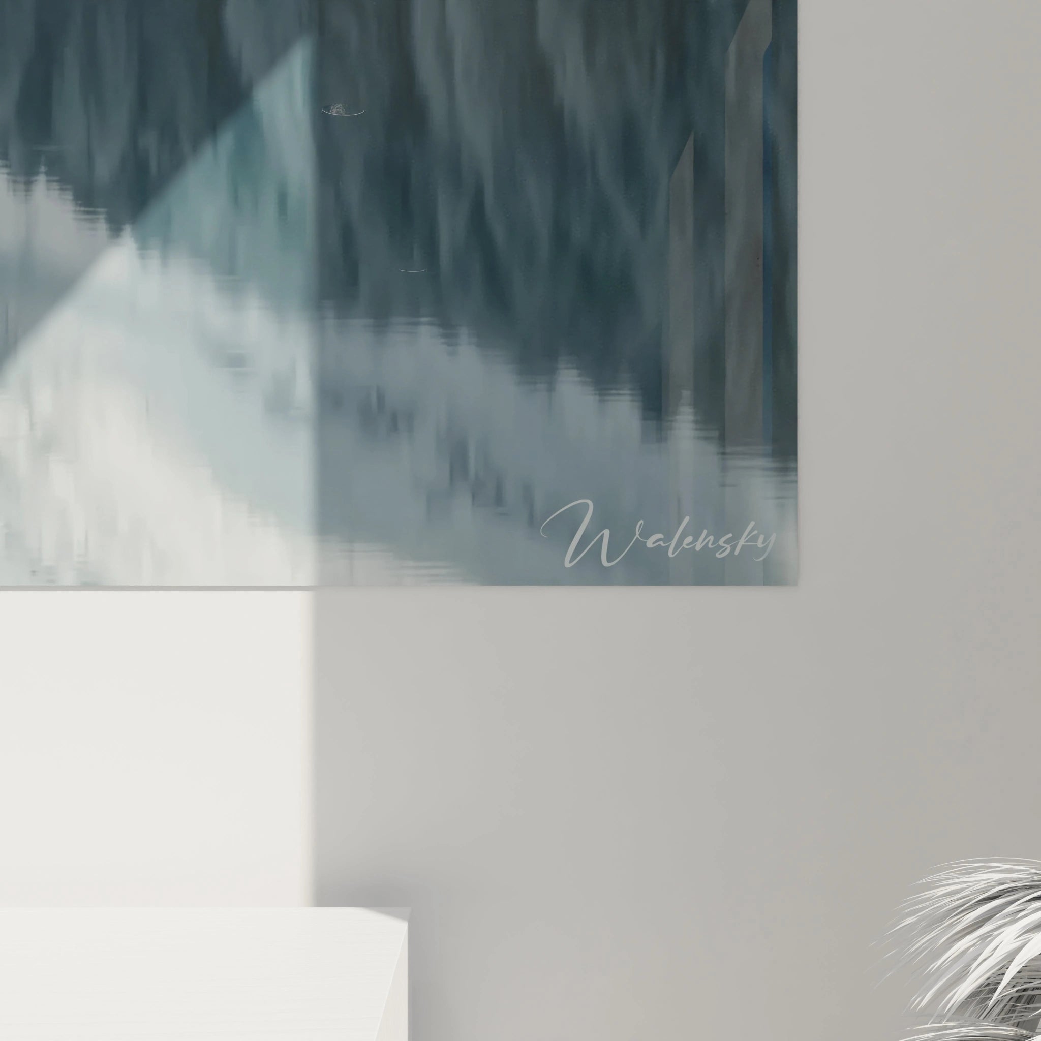 Tableau mural Walensky tableau montagne hiver abstrait aux tons bleus et verts reflet de lac style moderne salon minimaliste