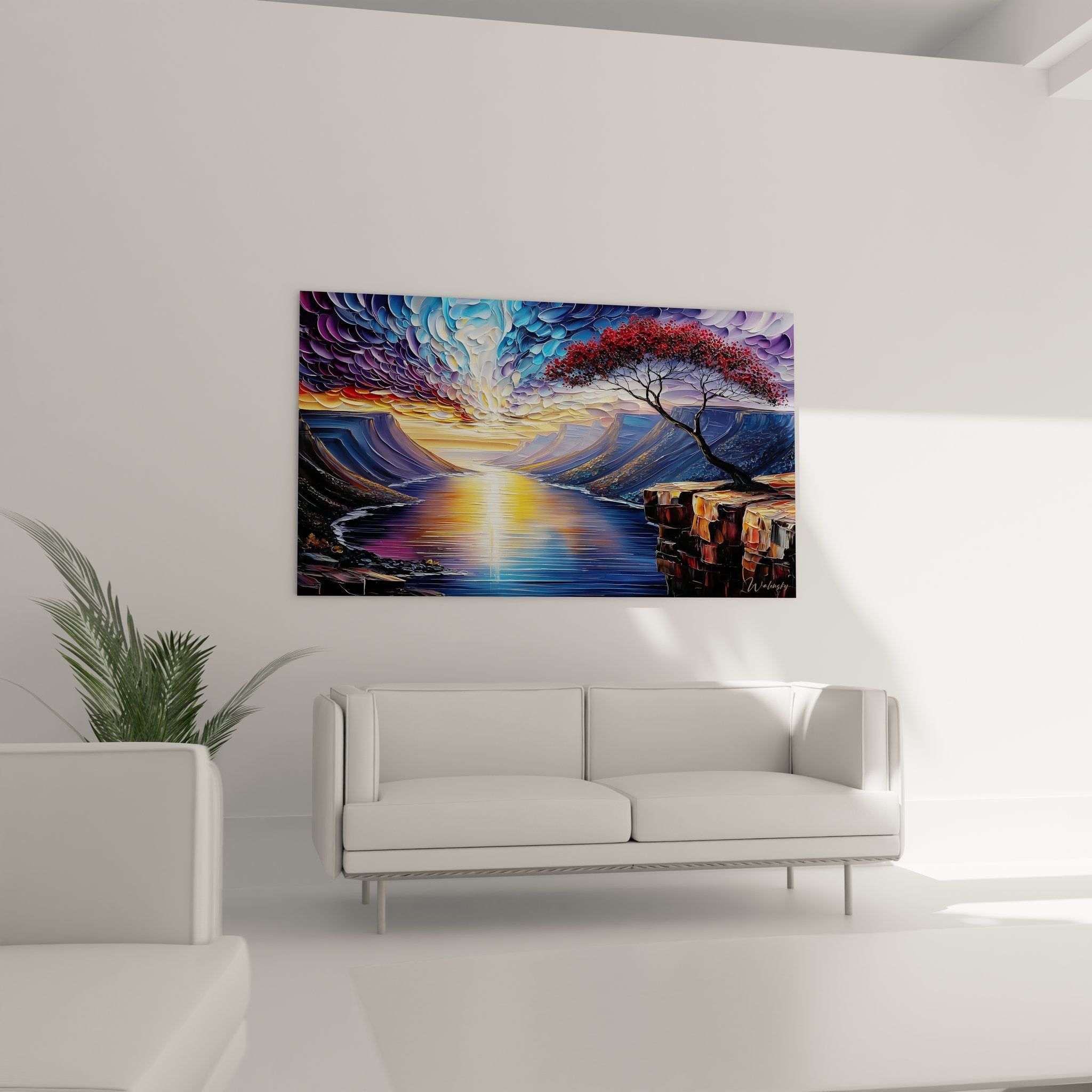 Gros plan tableau montagne détails nuages sculptés et reflets dorés sur lac au coucher de soleil