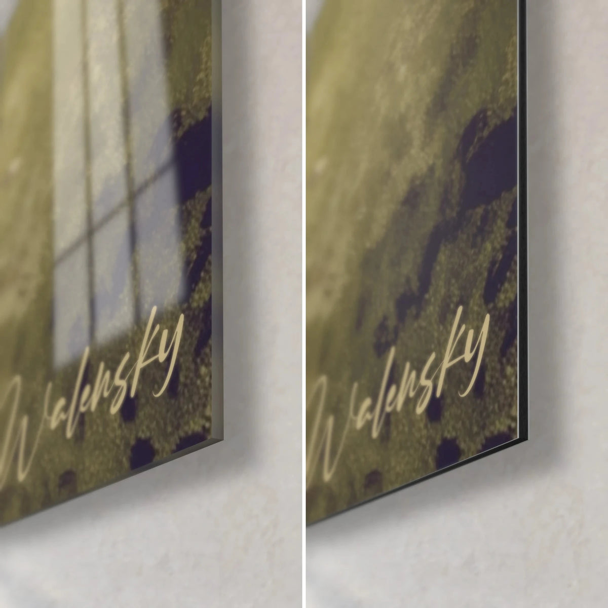 Quadro coppia innamorata su una collina, verde oliva e blu notte, angolo in basso a destra con firma Walensky, vetro lucido e Dibond opaco