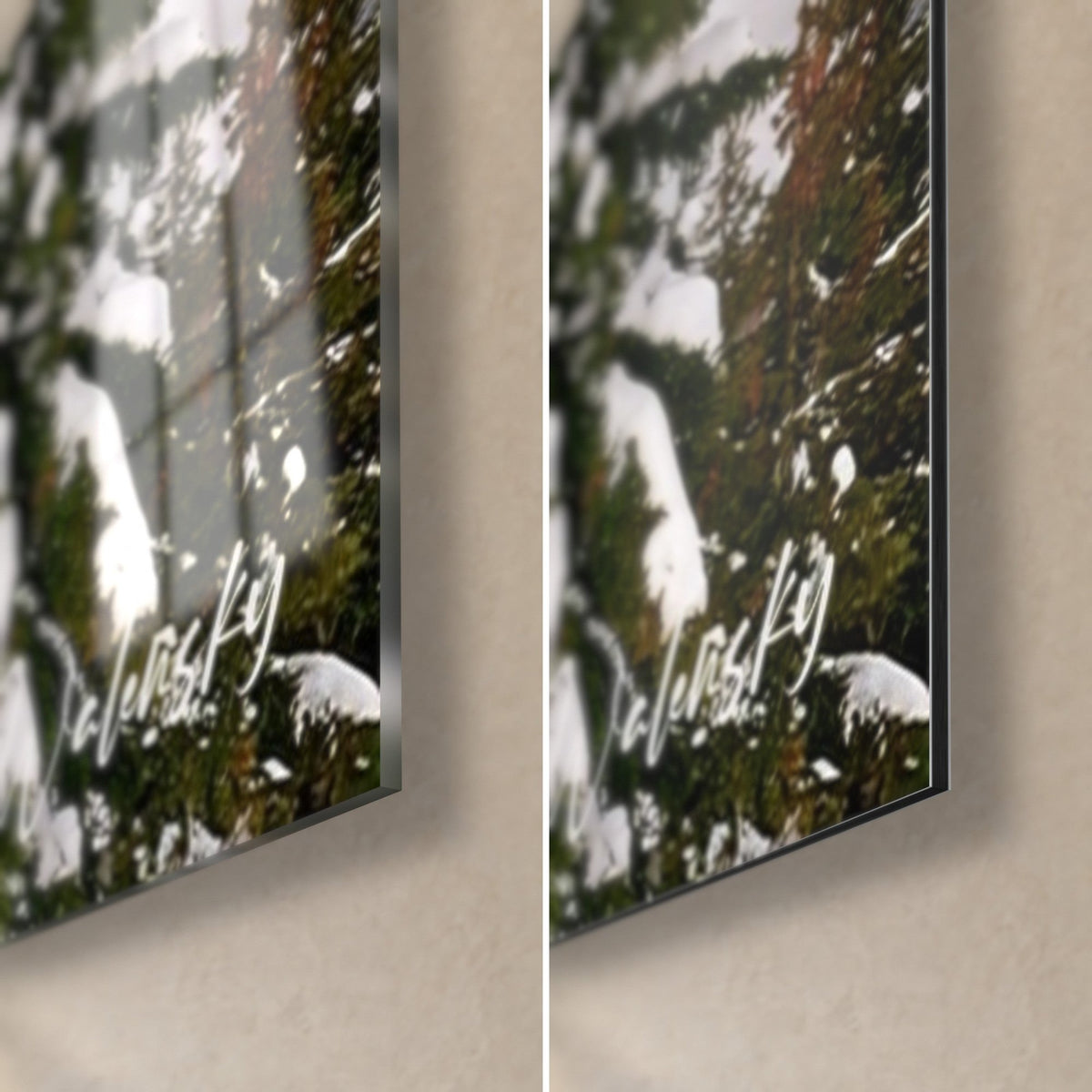 Tableau sapin givré vert foncé et blanc, coin bas droit en verre brillant à gauche, alu Dibond mat à droite, tranche 3 mm