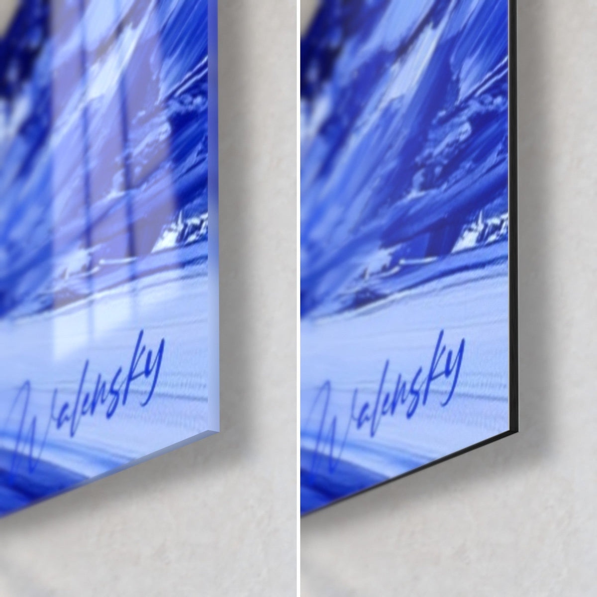 Wall art of icy summits in cobalt blue and white, bottom right corner: glossy acrylic glass on the left, matte Dibond on the right, 3 mm edge