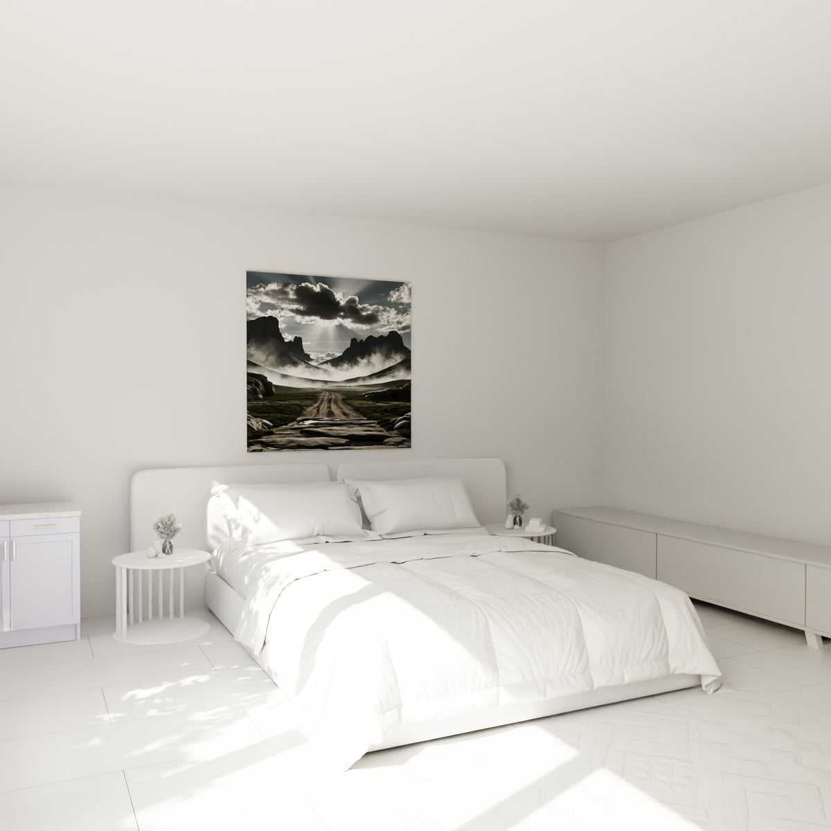 Vallée montagneuse anthracite et brume blanche accrochée au-dessus d'un lit dans une chambre claire