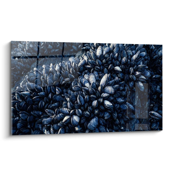 Schilderij Blauwe Mosselen Vastgeklemd aan Zee Rotstekens - Schat van de Diepte - Moules Editie
