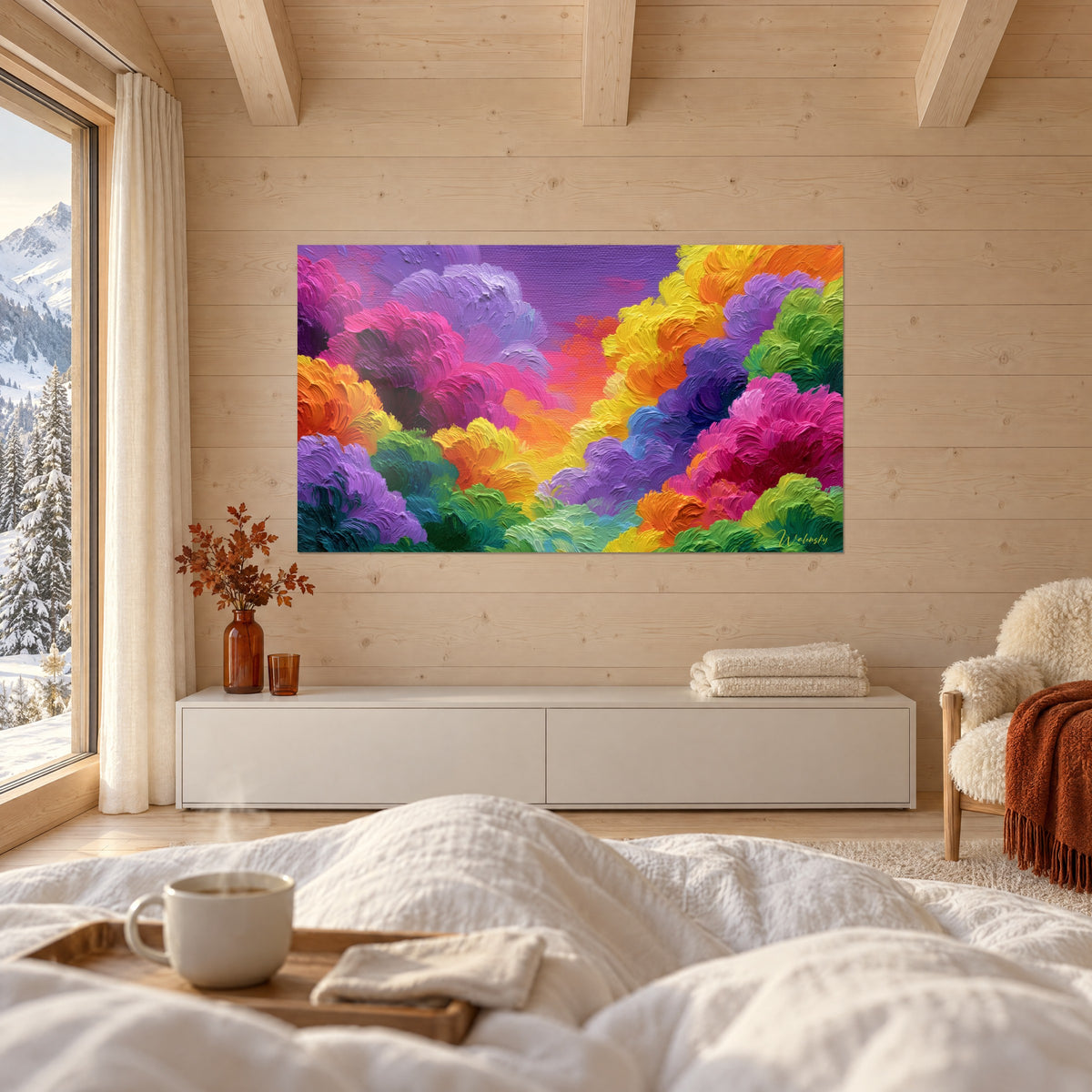 Gemälde mit wogendem Himmel aus Orange und Gelb, dicke violette Schatten, über einem Bett in einem hellen Schlafzimmer