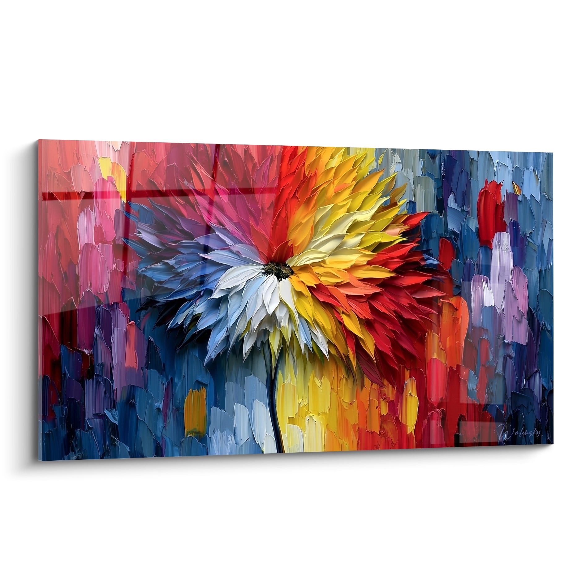 Fleur multicolore abstrait aux pétales rouge, jaune et bleu marine, peinture au couteau en gros plan