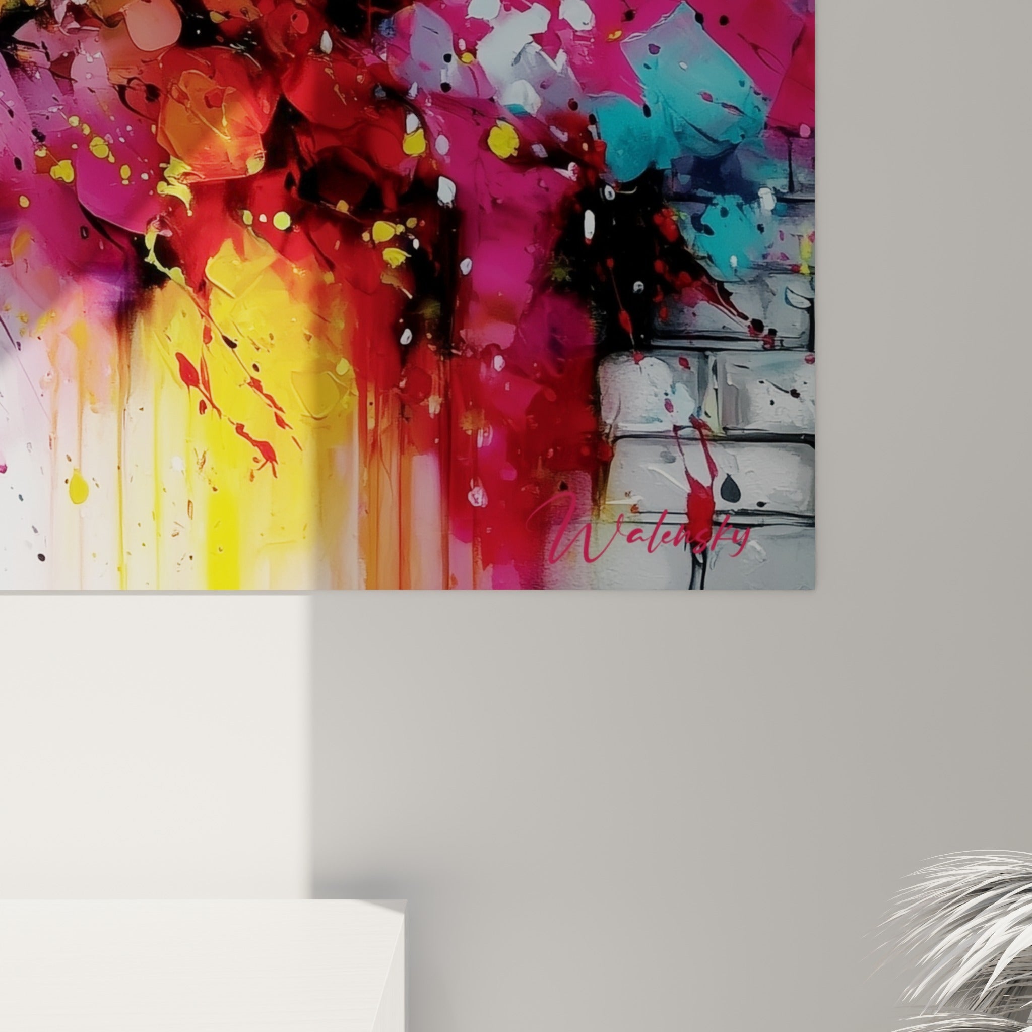 Matière épaisse du tableau multicolore abstrait, empâtements roses et turquoise, éclaboussures noires visibles de près
