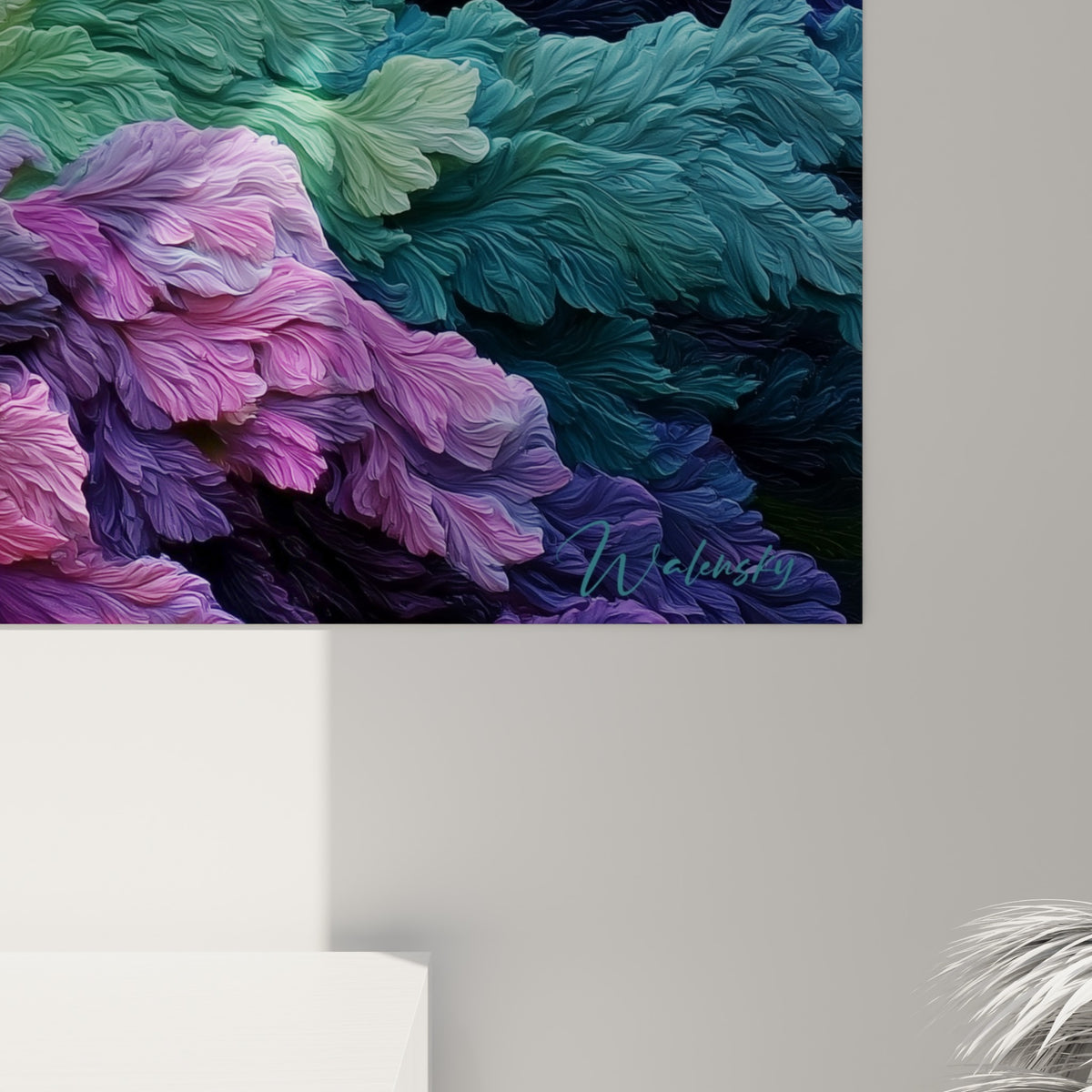 Empâtements colorés en violet profond et jaune doré révélant la matière texturée de la toile