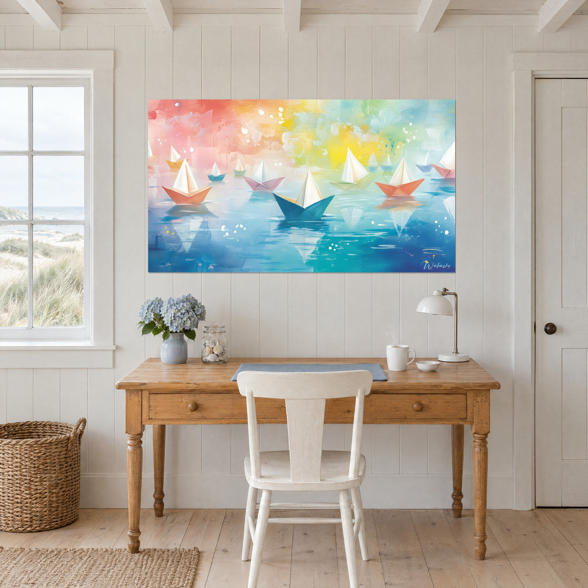 Tableau coques pliées orange et bleu canard sur eau miroitante, ciel pastel, au-dessus d'un bureau en pin