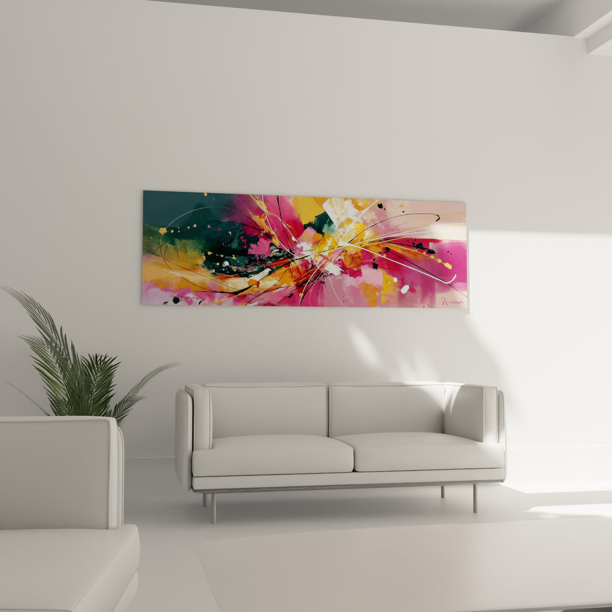 Tourbillon coloré fuchsia et doré déployé au-dessus d'un canapé dans un salon lumineux