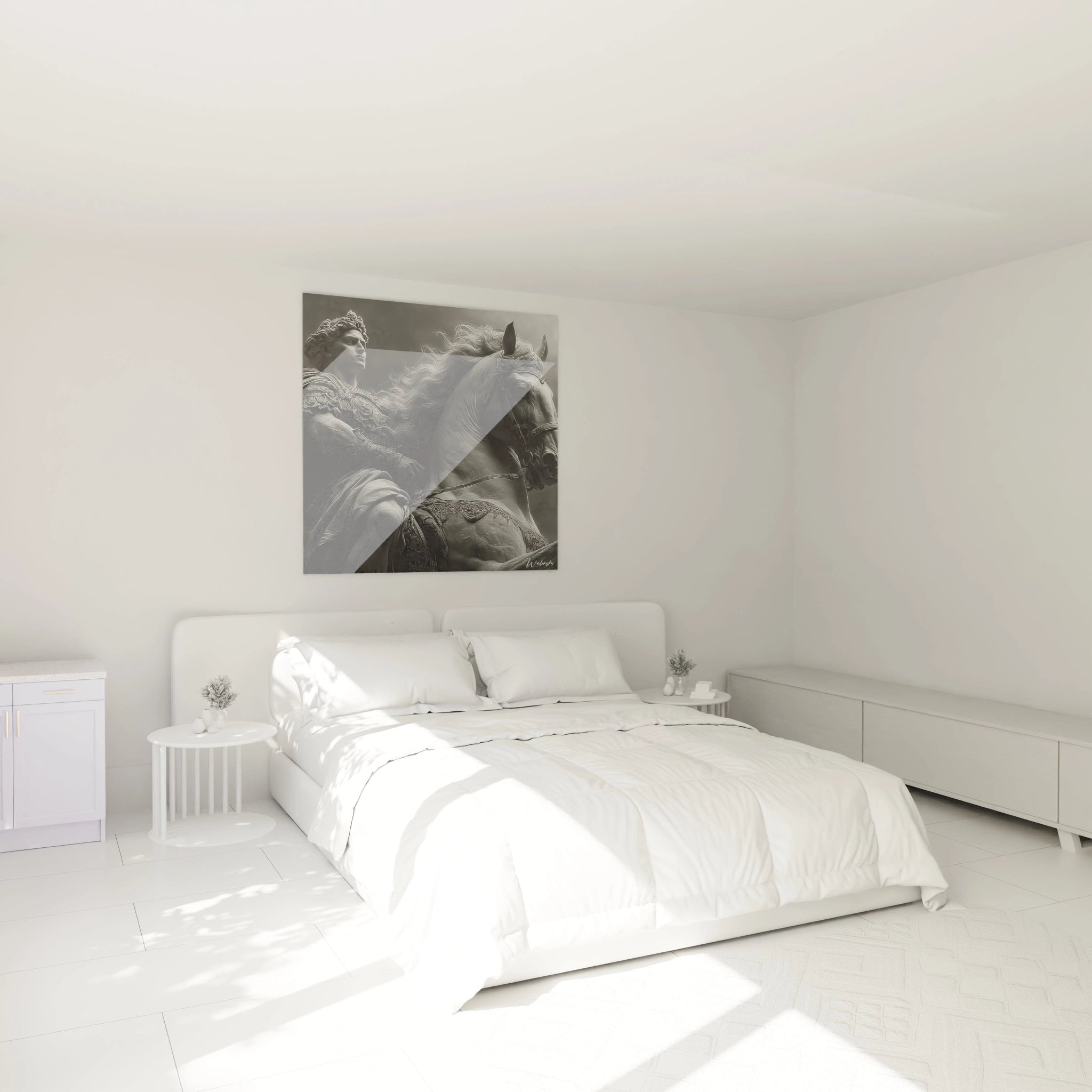 Chambre minimaliste blanche avec grand lit double et tableau mural Alexandre le Grand en noir et blanc au dessus de la tete de lit