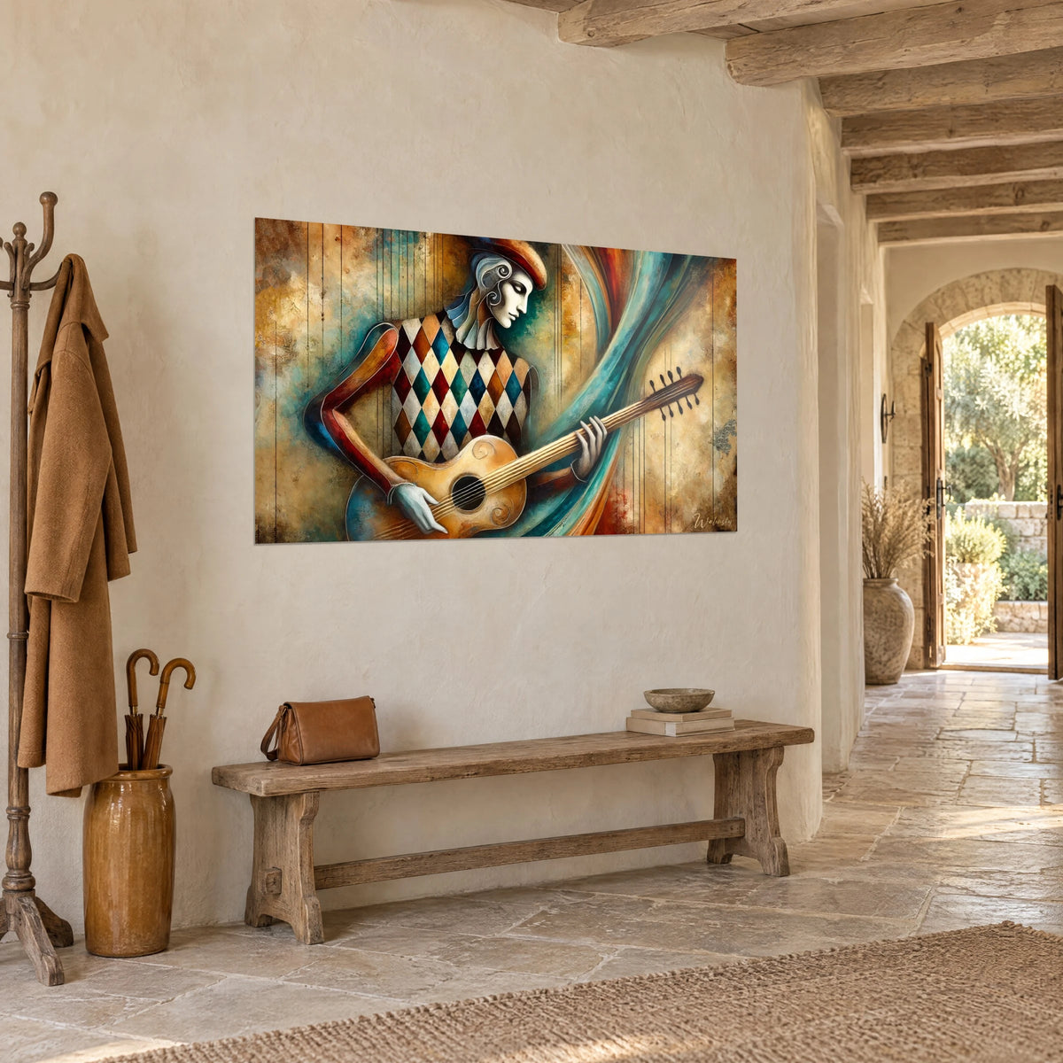 Quadro trovatore con berretto color ruggine che pizzica la sua chitarra dorata, sciarpa turchese svolazzante, muro di pietra bianca di casa di campagna