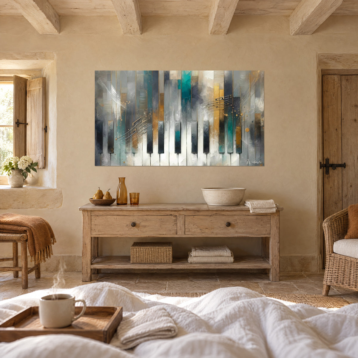 Obraz pięciolinii na czarnych i białych klawiszach, turkus i ochra w spływach, nad łóżkiem w jasnej sypialni