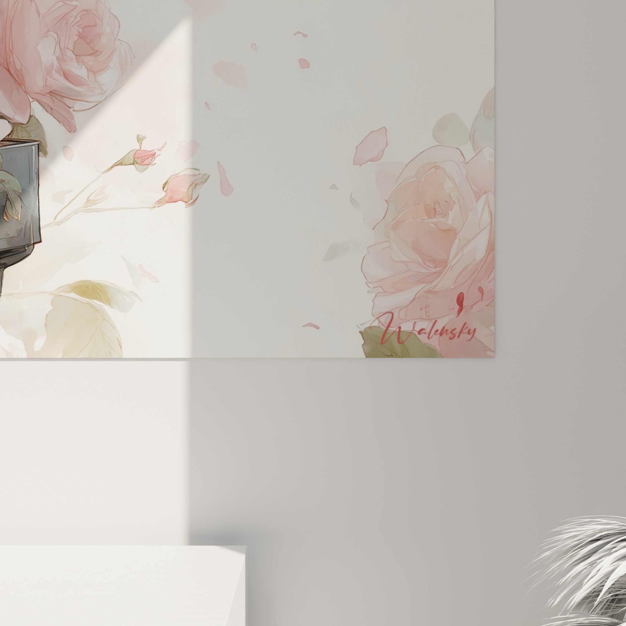Détail des pétales roses translucides et du vernis noir profond, montrant le grain de l'impression sur toile