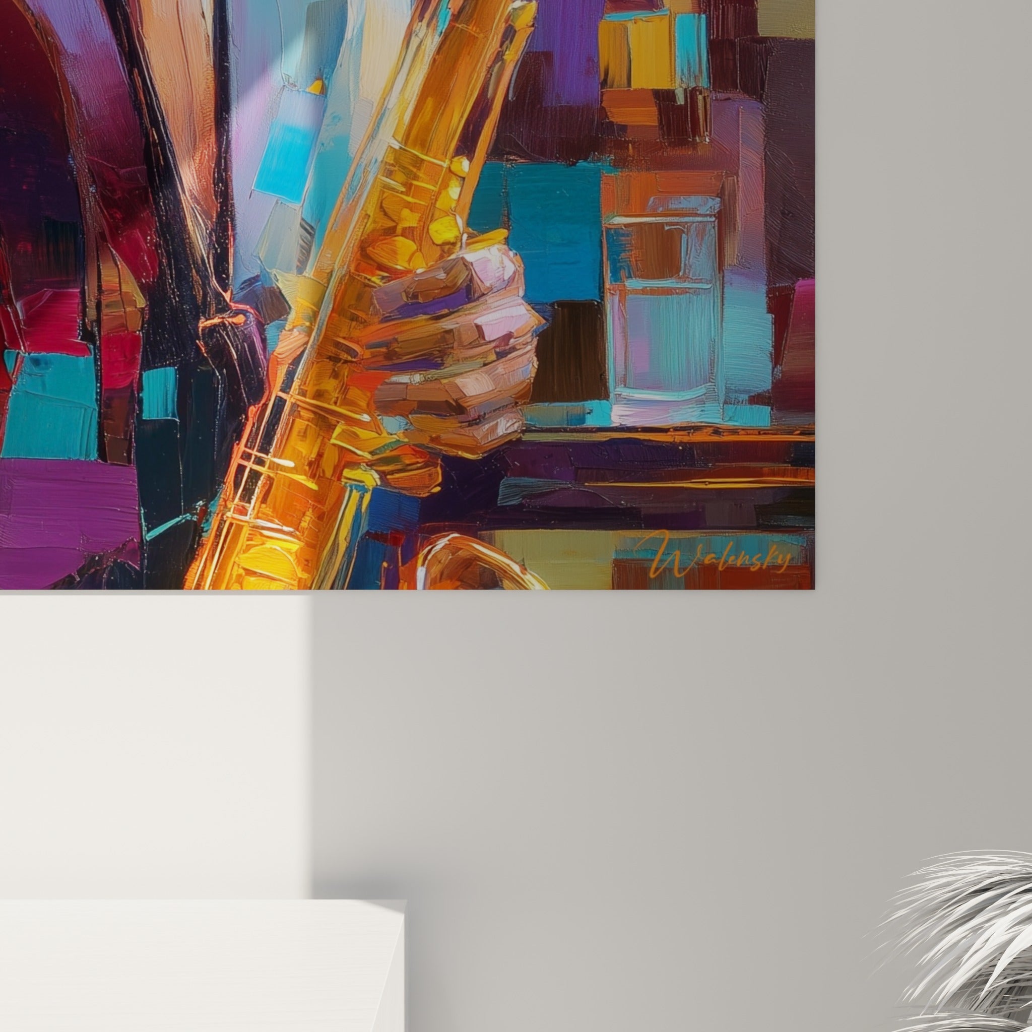 Empâtements de peinture visibles sur le cuivre doré et les touches violettes de la veste du musicien