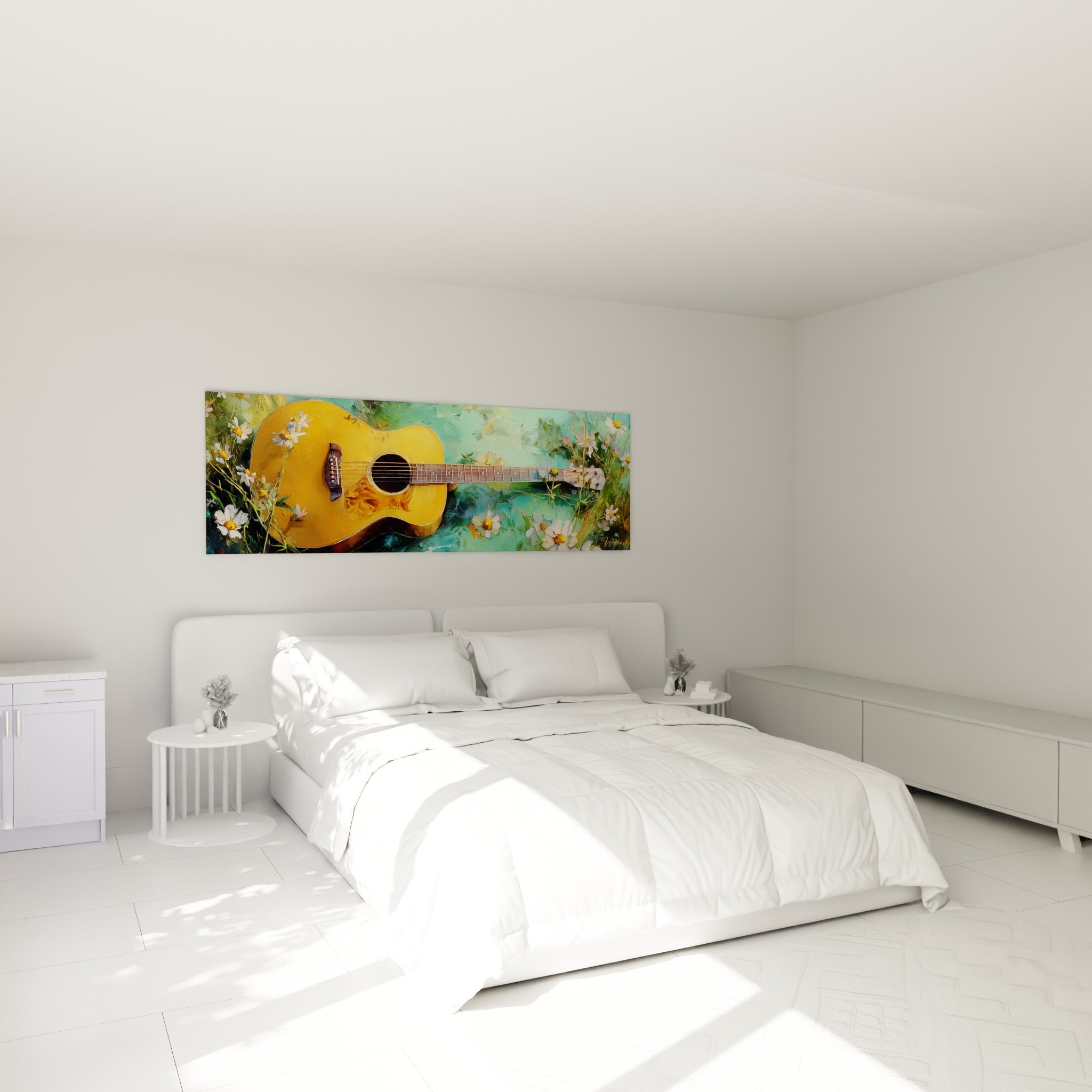 Instrument acoustique doré entouré de fleurs blanches et vertes, au-dessus d'un lit dans une chambre claire