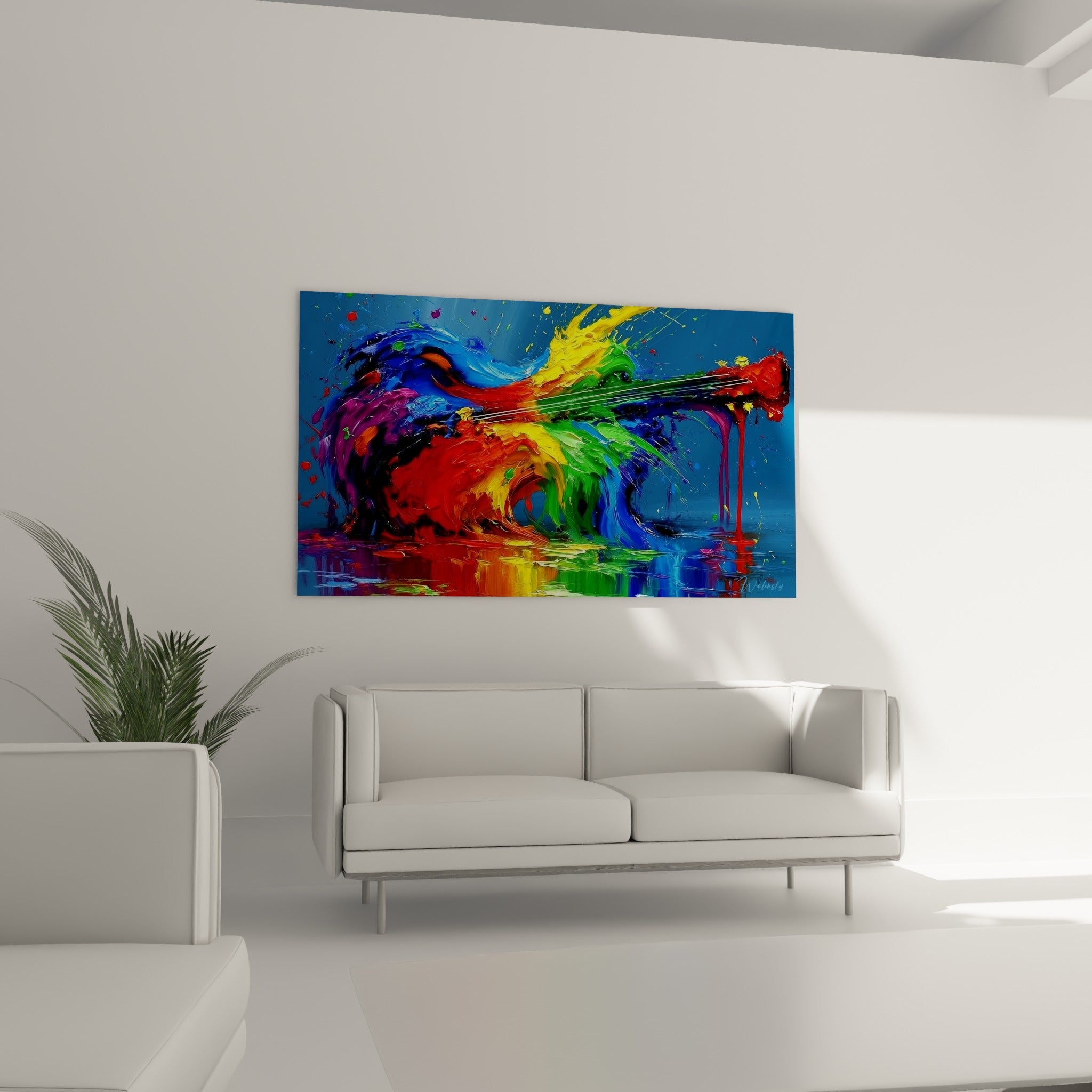 Silhouette de guitare jaillissant en rouge et bleu marine, positionnée au-dessus d'un canapé dans un salon lumineux