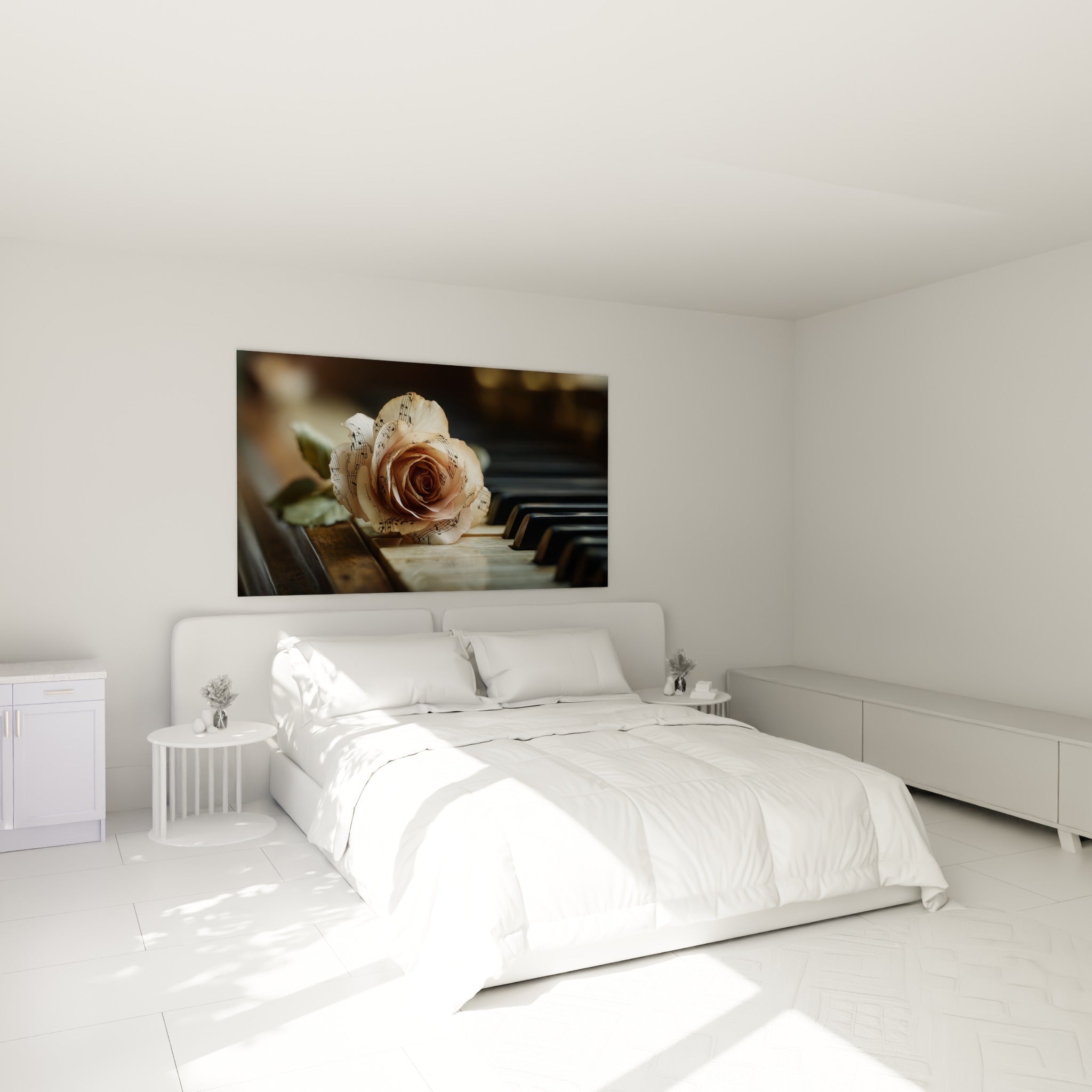 Fleur beige tissée de partitions au-dessus d'un lit dans une chambre claire et sereine