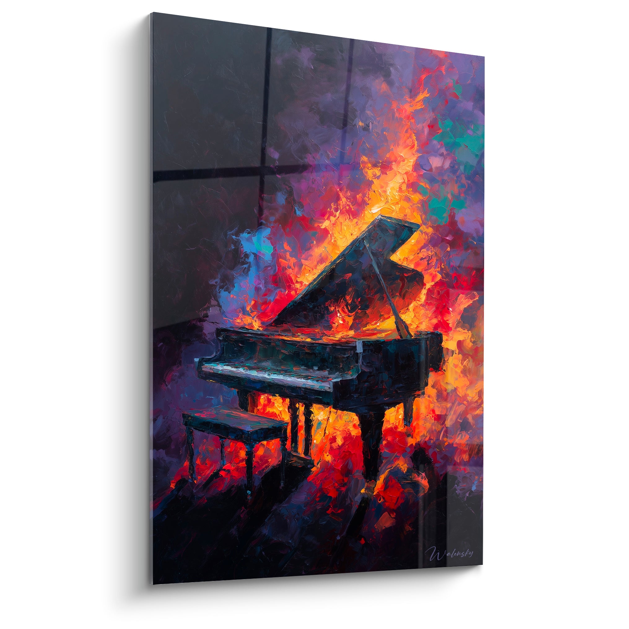 Piano à queue noir embrasé de flammes orange et violettes, composition musicale intense sur fond anthracite