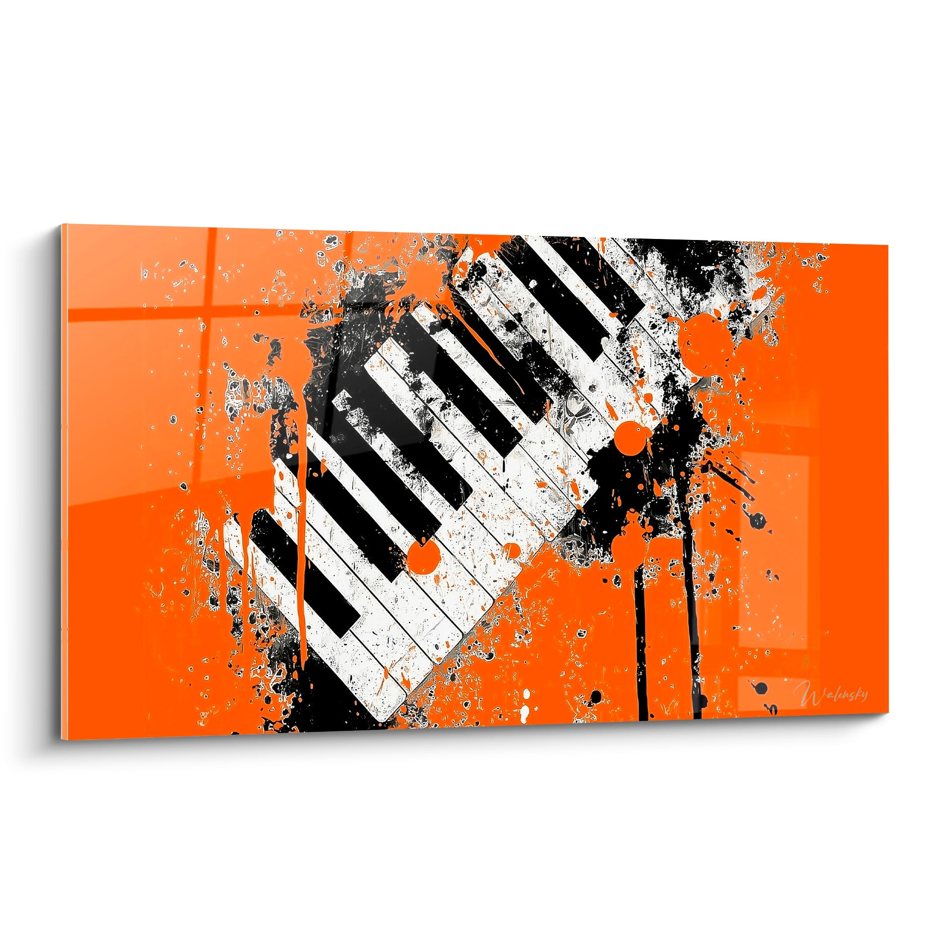 Clavier de piano diagonal noir et blanc éclaboussé sur fond orange vif, style street art énergique