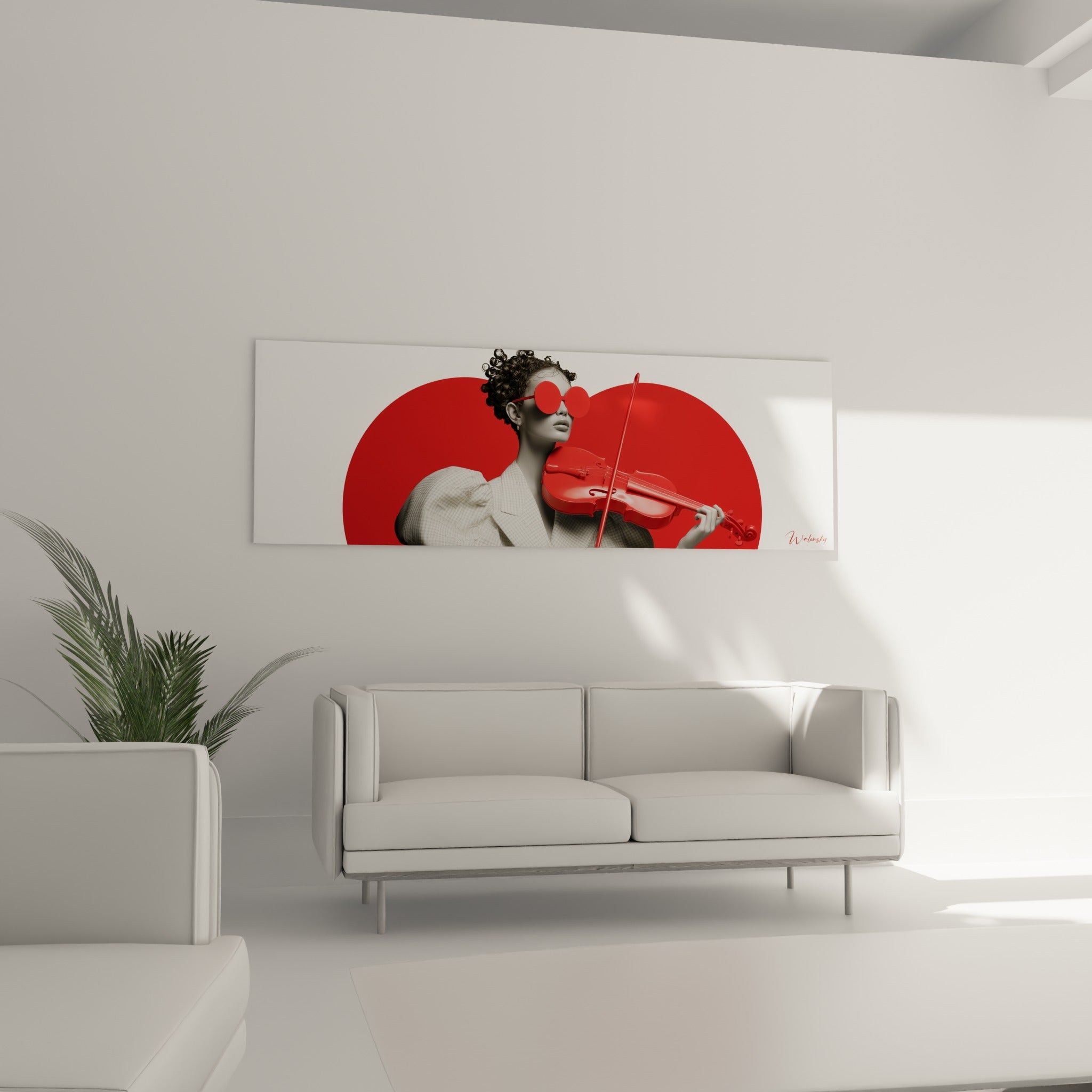 Portrait graphique d'une violoniste rouge et grise, au-dessus d'un canapé dans un salon lumineux