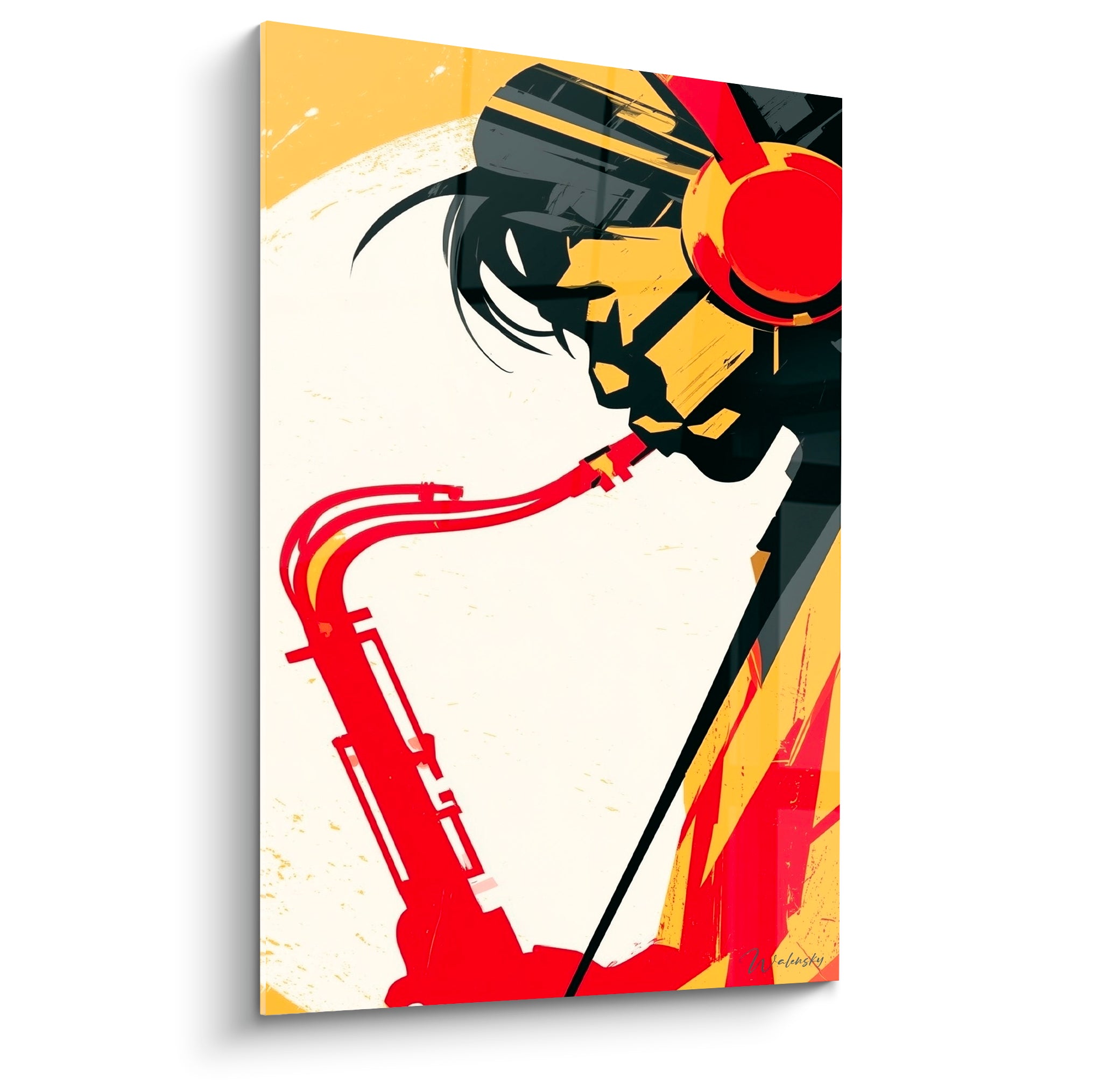 Saxophoniste stylisé en rouge et jaune, casque audio rouge, fond blanc cassé et ocre