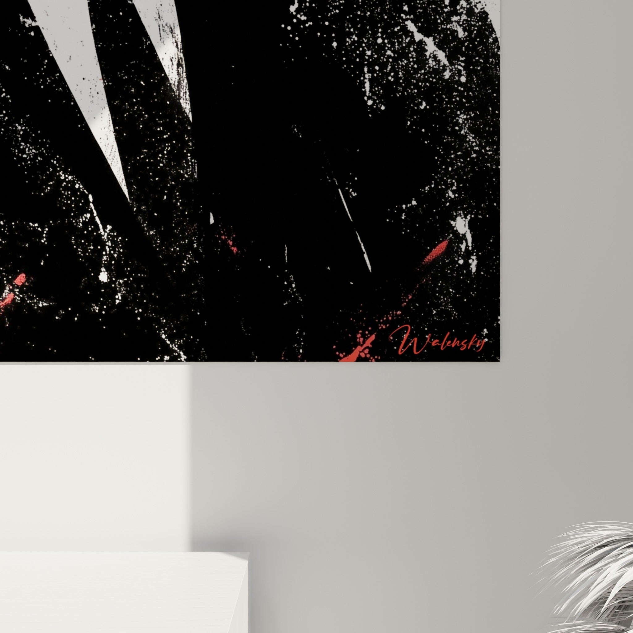 Empâtements noirs et coulures rouges se mêlent au grain blanc de cette œuvre Musique accrochée