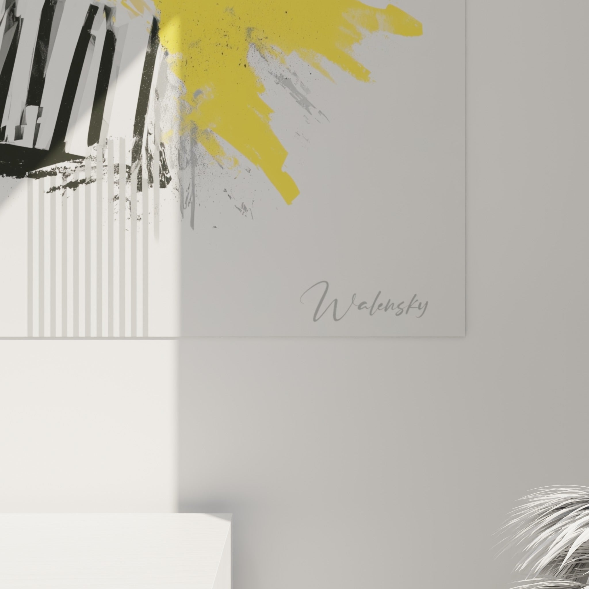 Grain de la peinture révélant les coulures roses et jaunes fusionnant avec le contraste noir et blanc du clavier