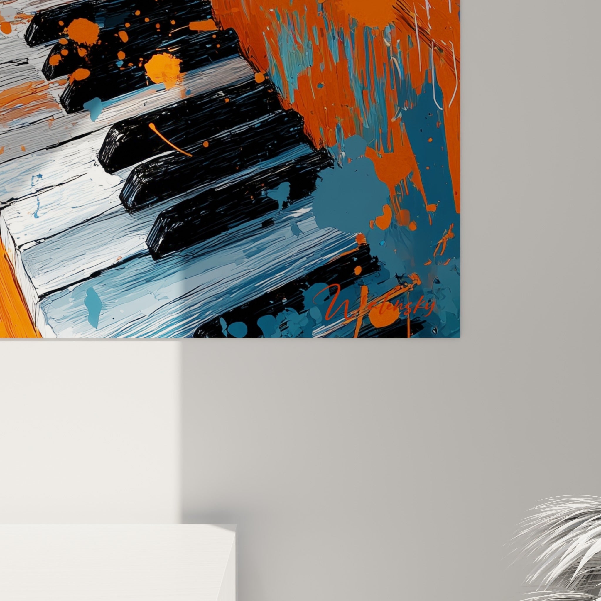 Empâtements orange vif et coulures bleu anthracite sur le clavier Musique, grain de peinture visible de près
