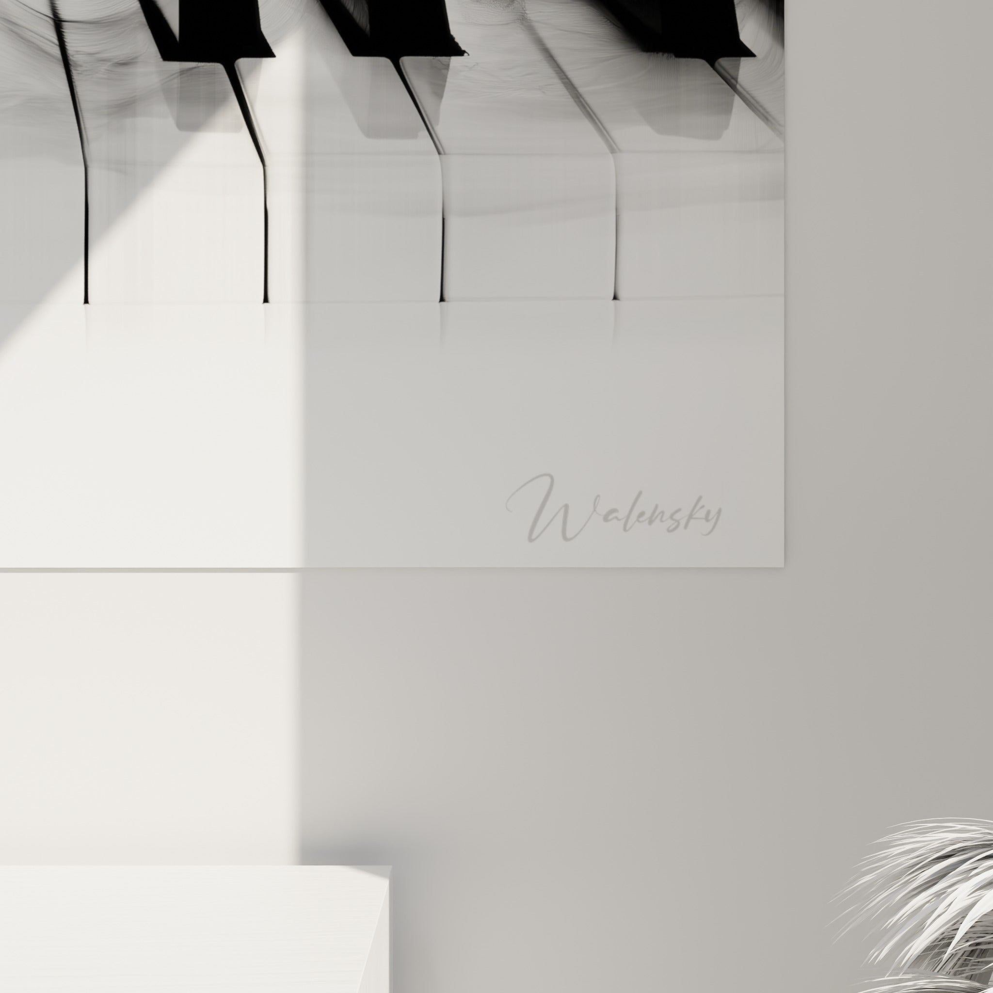 Détail des touches noires du piano où le grain gris se mêle aux fibres blanches de la toile imprimée