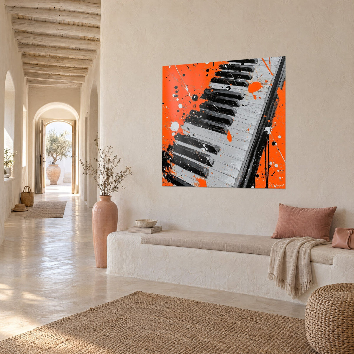 Tableau touches d'ivoire grises zébrées de noir sur fond orange, éclats de peinture blanche, couloir voûté méditerranéen