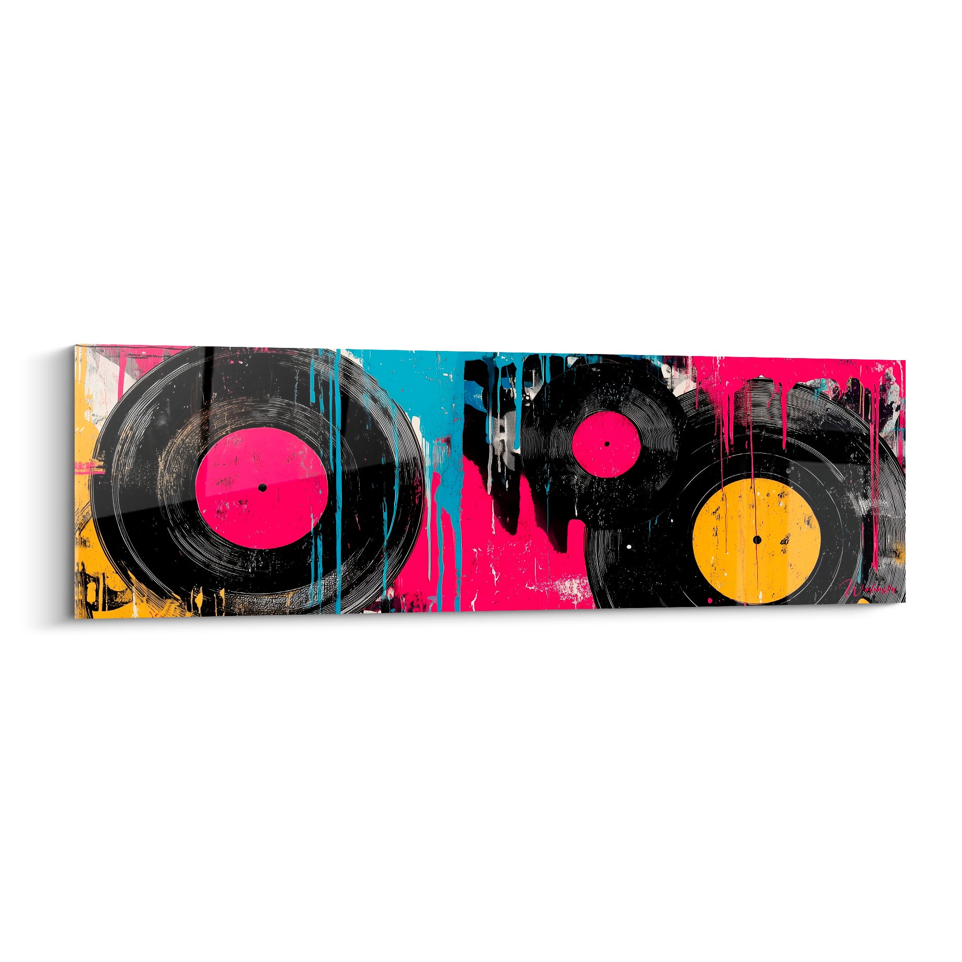 Musique en vinyles noirs, étiquettes rose fuchsia et jaune, coulures sur fond bleu turquoise éclaté