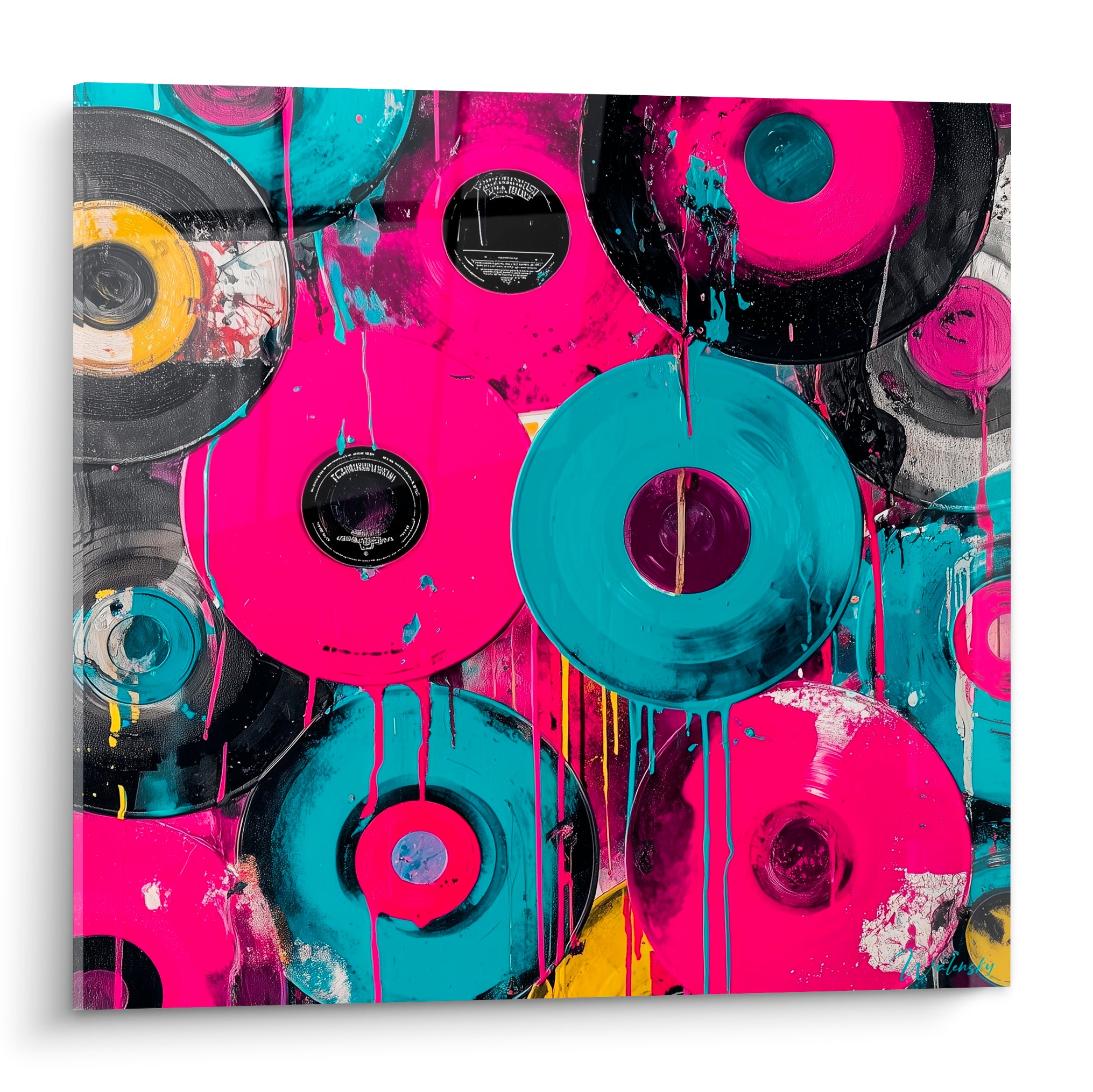 Musique en disques vinyles empilés rose fuchsia et turquoise, coulures de peinture éclatantes