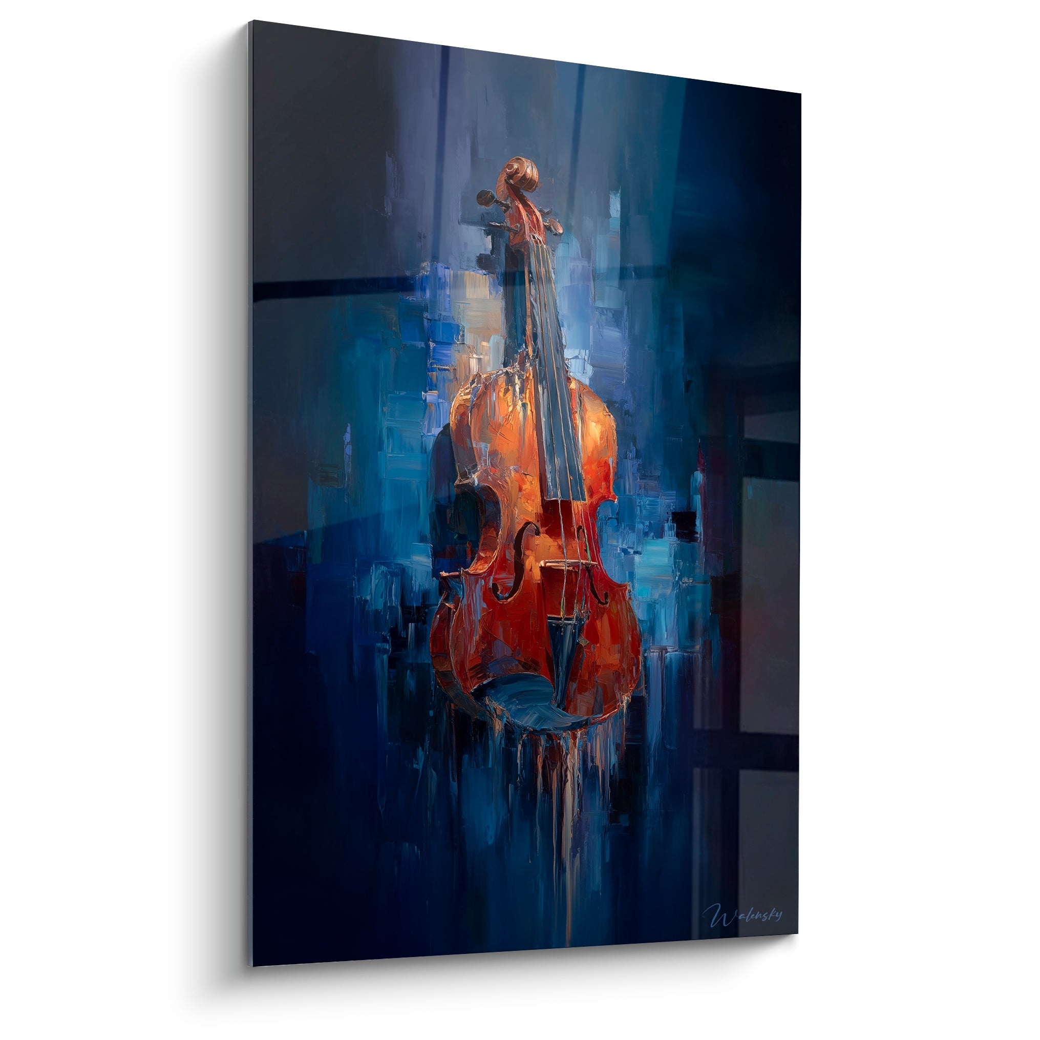 Violon ambre saisi de face, corps dégoulinant de peinture bleu marine et touches dorées
